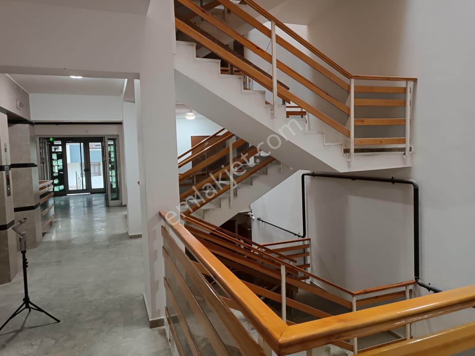 Realty Gate'den Çankaya Akpınar Yenilenmiş Satılık 4+1 Daire - Görsel 24