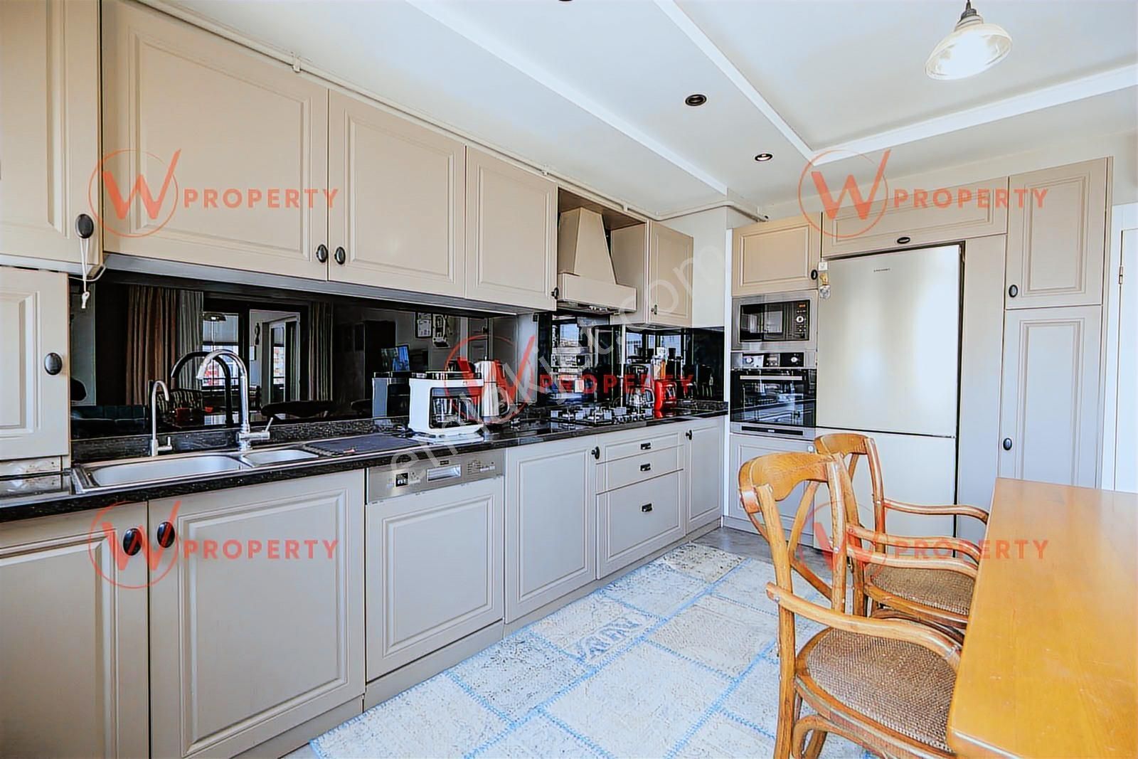 W Property'den Limonluk'ta Bakımlı Geniş 3+1 Satılık Daire - Görsel 17