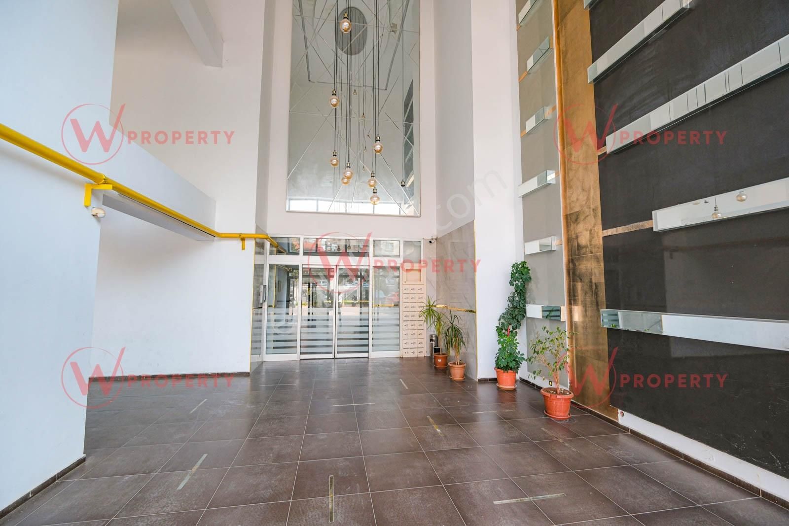 W Property'den Limonluk'ta Bakımlı Geniş 3+1 Satılık Daire - Görsel 2