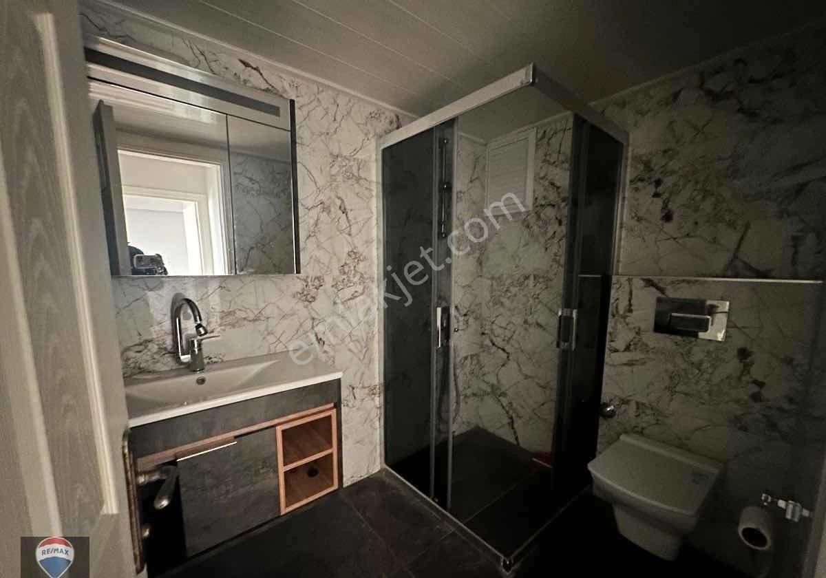 Kuşadası Merkezde, Sahıle Yürüme Mesafesınde 3+1 Daıre - Görsel 12