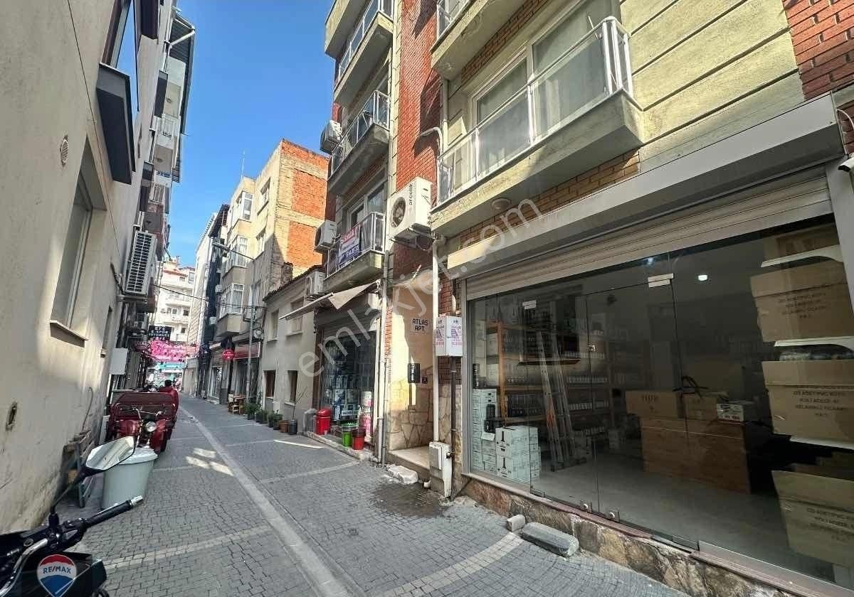 Kuşadası Merkezde, Sahıle Yürüme Mesafesınde 3+1 Daıre