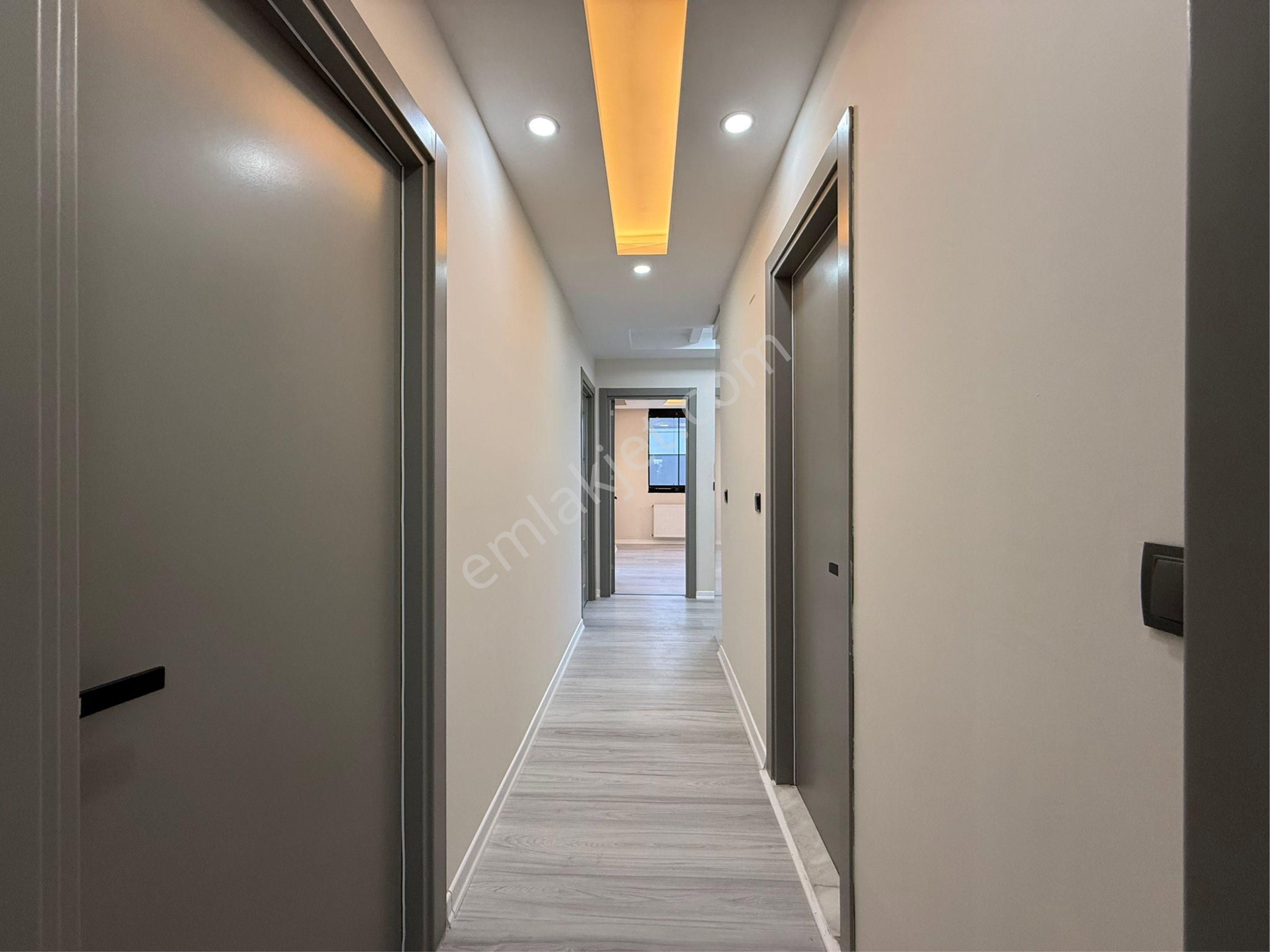 100. Yıl Mahallesi Diş Hastanesi Civarı Havuzlu Sitede Lüks 3+1 – Emsalsiz Fiyat - Görsel 9