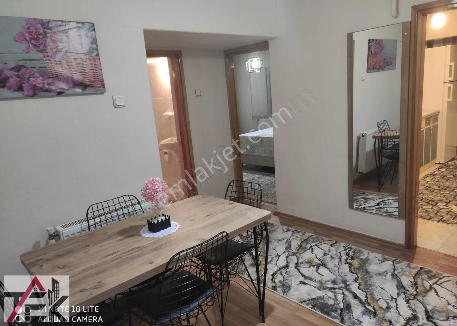 Merkezi Konumda 90 M² Geniş 2+0 Otoparklı Fırsat Daire - Görsel 9