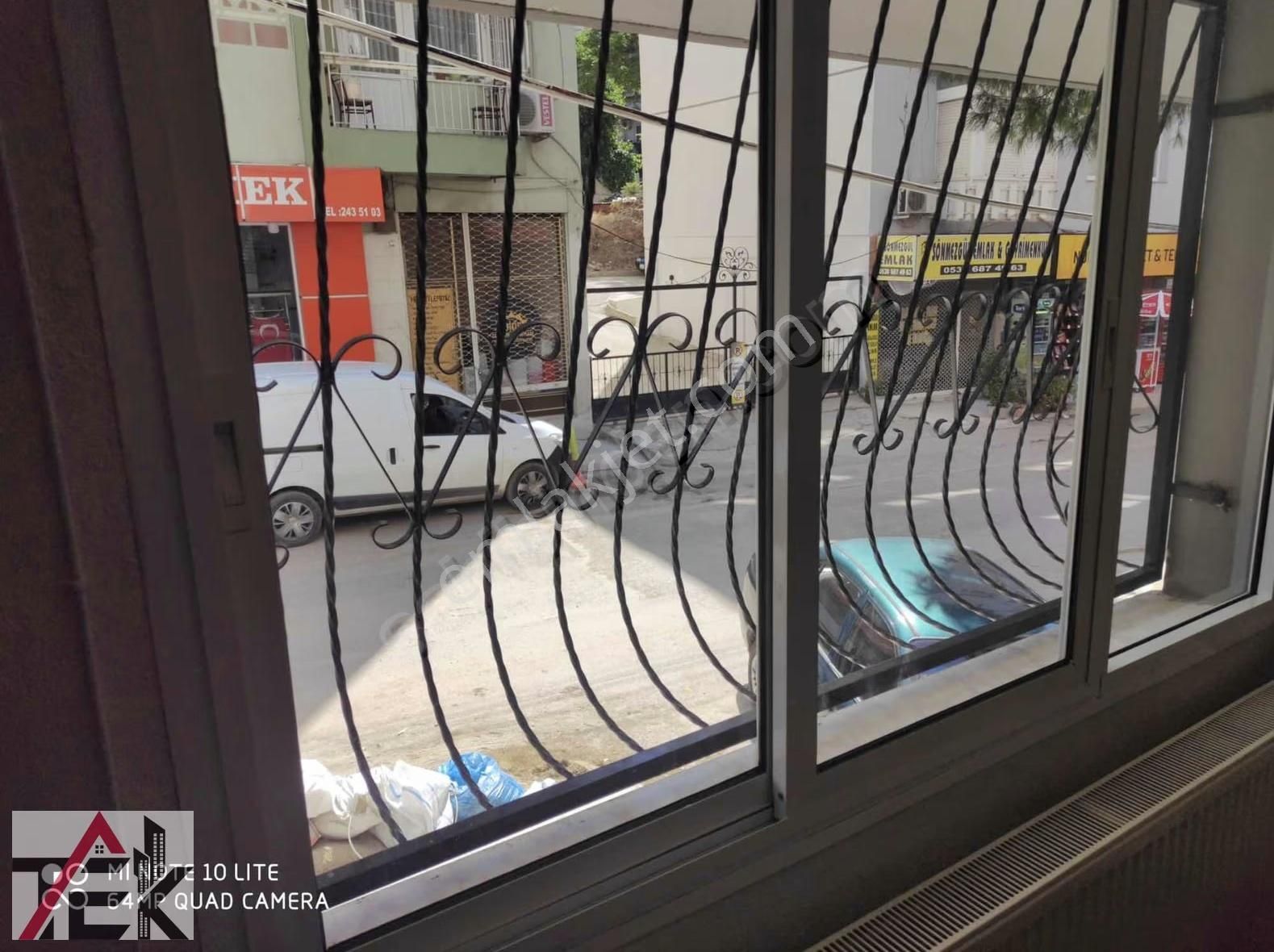 Merkezi Konumda 90 M² Geniş 2+0 Otoparklı Fırsat Daire - Görsel 2