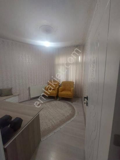 Fatih Işıklarda 3+1 Tramvay Yakını Krediye Uygun Boş Daire - Görsel 9