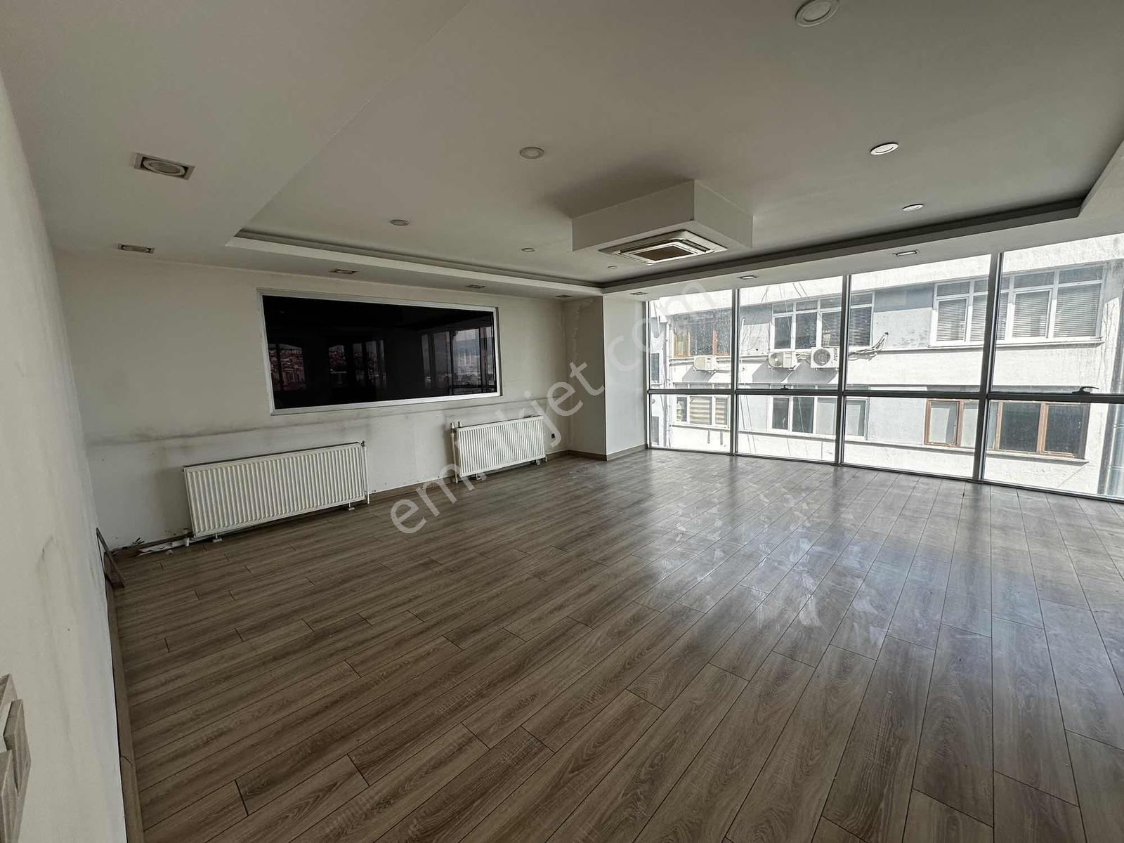 Deka Gayrimenkul'den İlkadım Şehrin Kalbinde Kiralık 340m² Ofis - Görsel 13