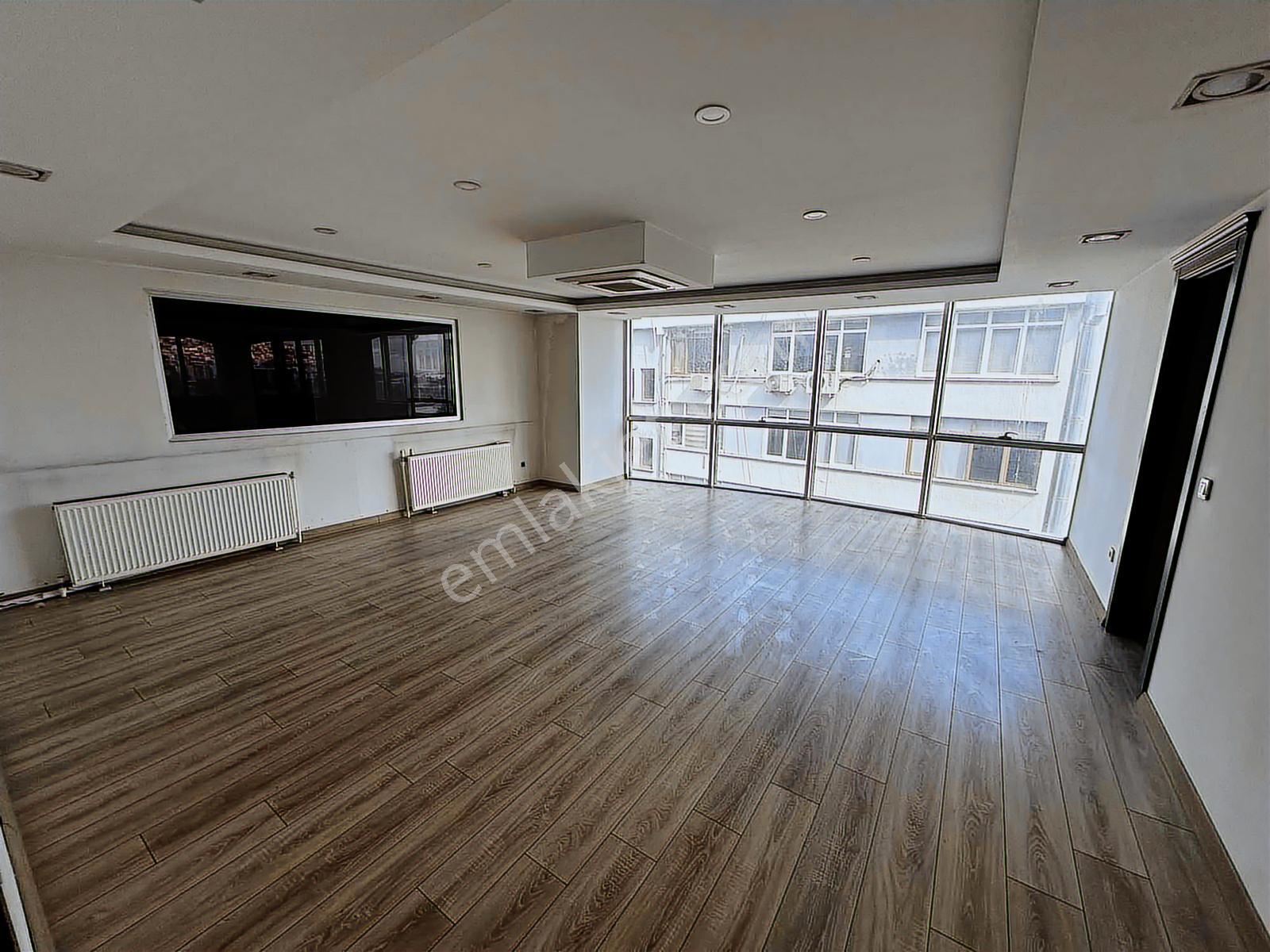 Deka Gayrimenkul'den İlkadım Şehrin Kalbinde Kiralık 340m² Ofis - Görsel 15