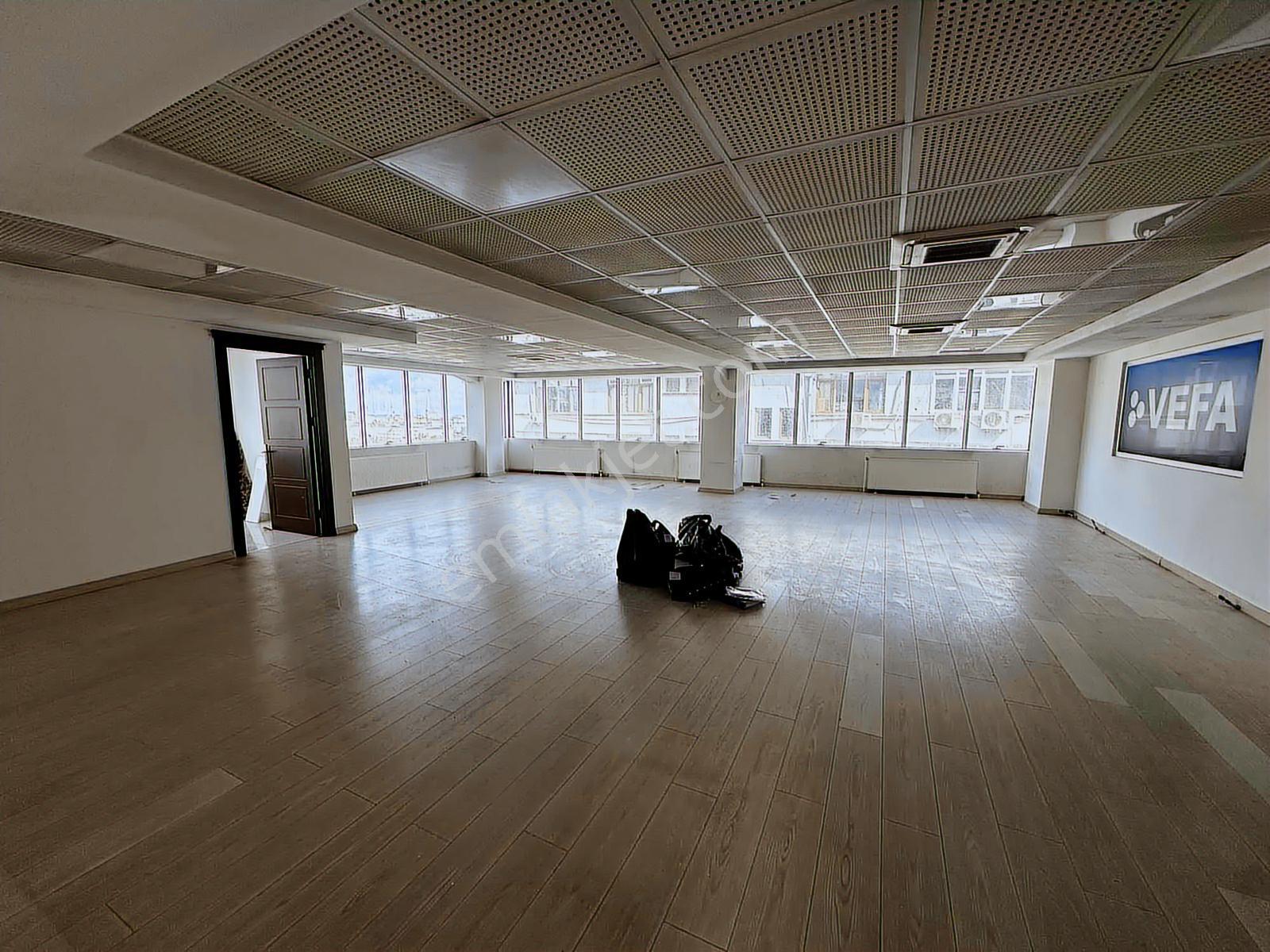 Deka Gayrimenkul'den İlkadım Şehrin Kalbinde Kiralık 340m² Ofis - Görsel 14