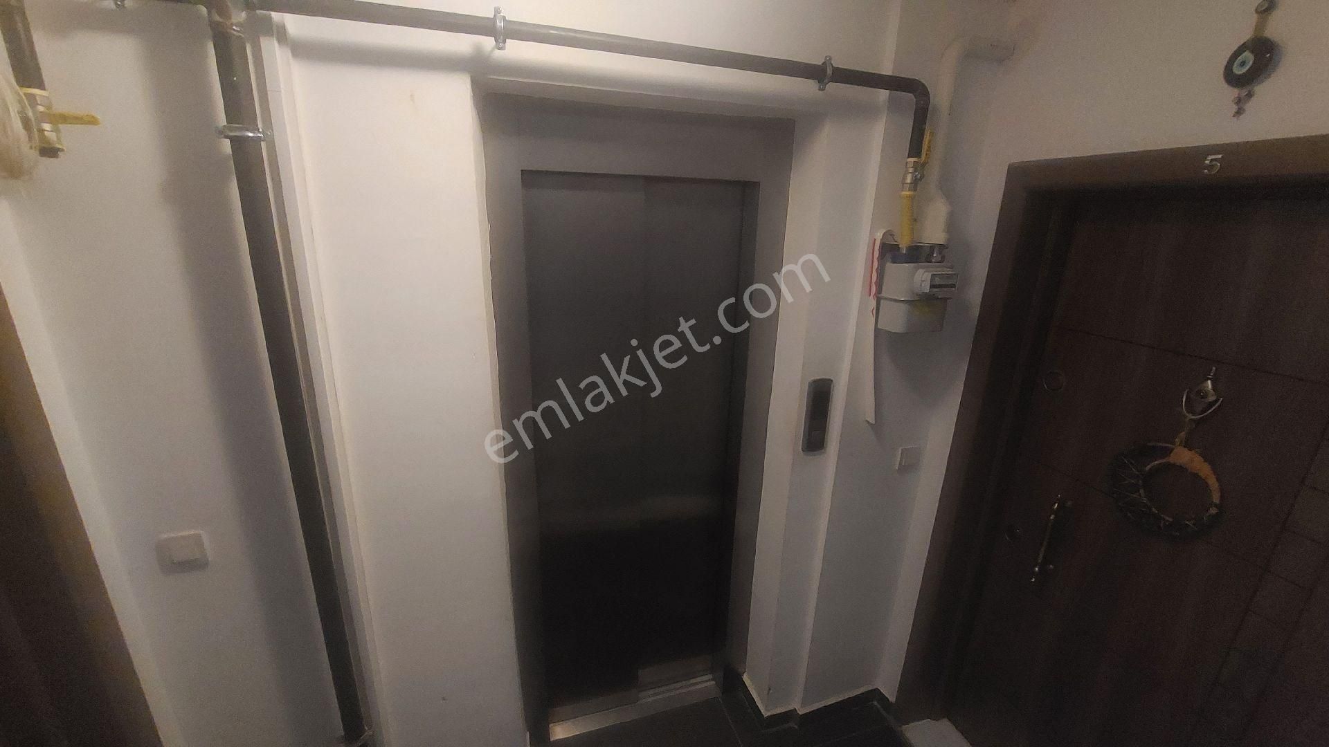 Kuşadası Türkmende Harika Çatı Dublexi - Görsel 4