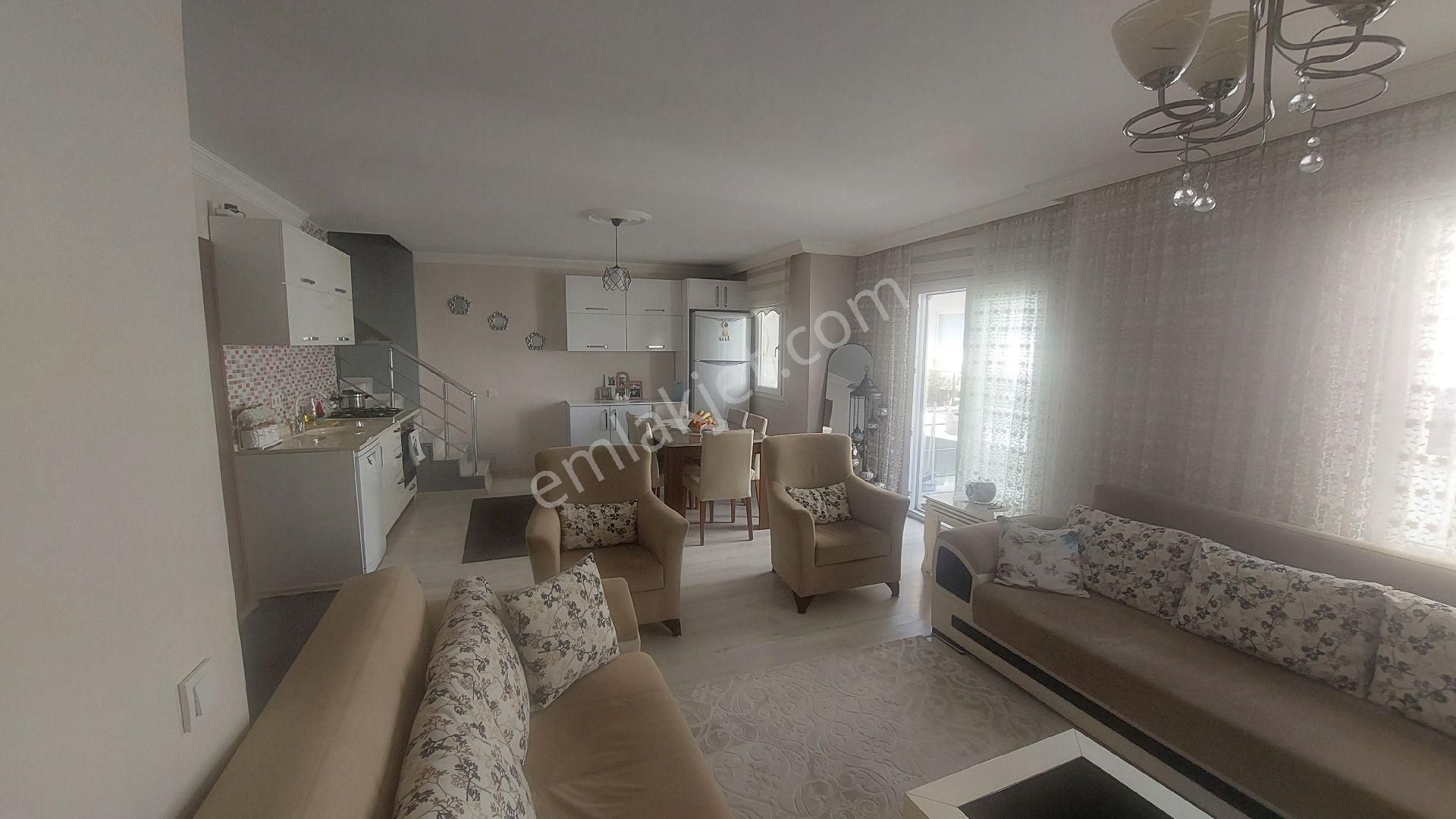 Kuşadası Türkmende Harika Çatı Dublexi - Görsel 17