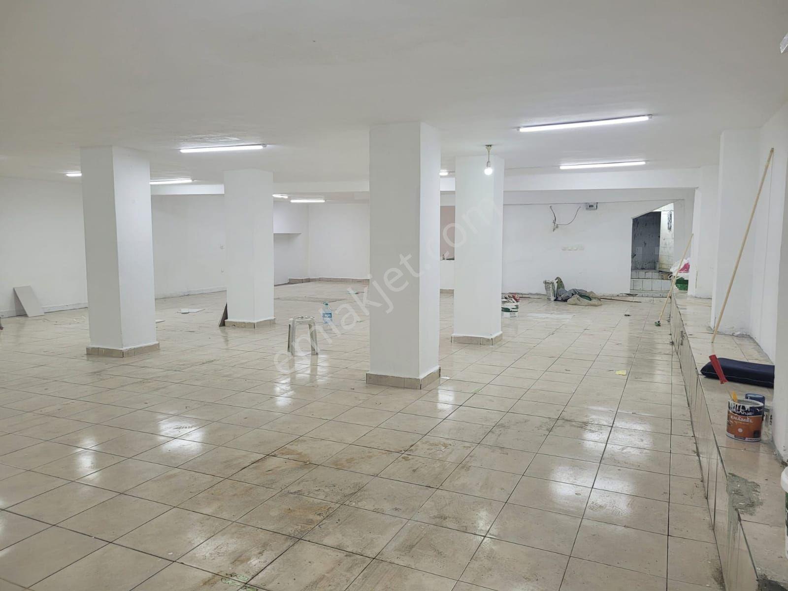 Yenibosnada 110m2 Net Tertemiz Depo Textile Cok Uygun Mutfaklı Wc Li Tertemiz Depo Dukkan - Görsel 5