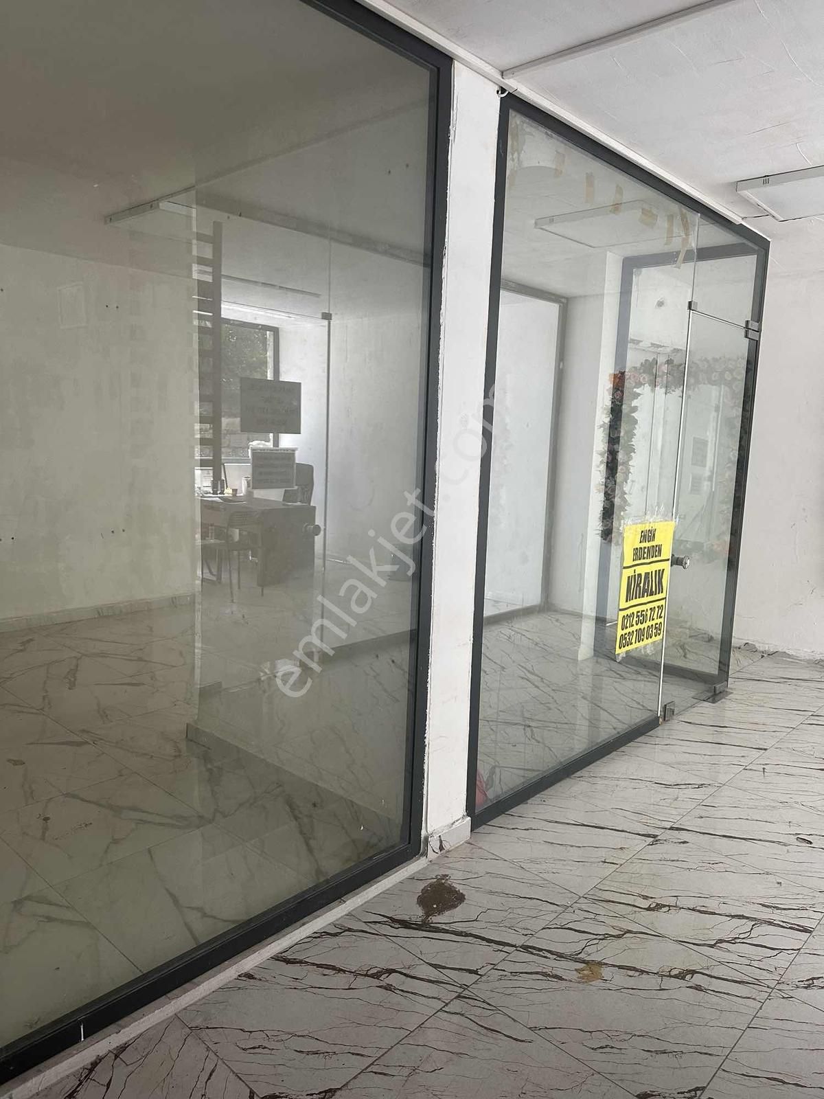 Engin Erdem'den Merterde Çarşı İçinde Satılık Dükkan - Görsel 7
