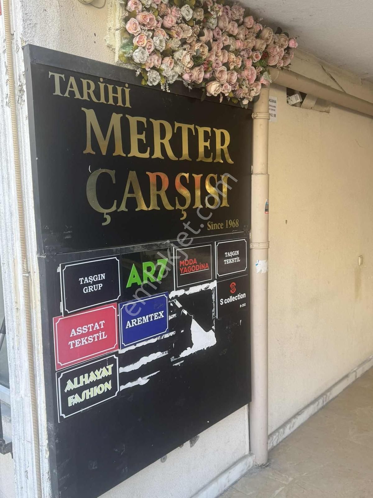 Engin Erdem'den Merterde Çarşı İçinde Satılık Dükkan