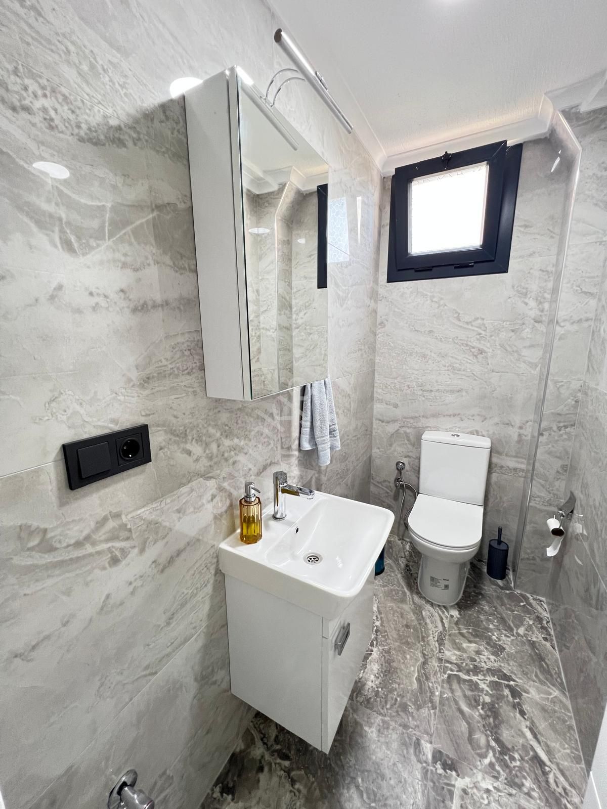 Goldhouse Dan Kiralık Villa 4+1 Uzun Dönem Sıfır Full Eşyalı - Görsel 11