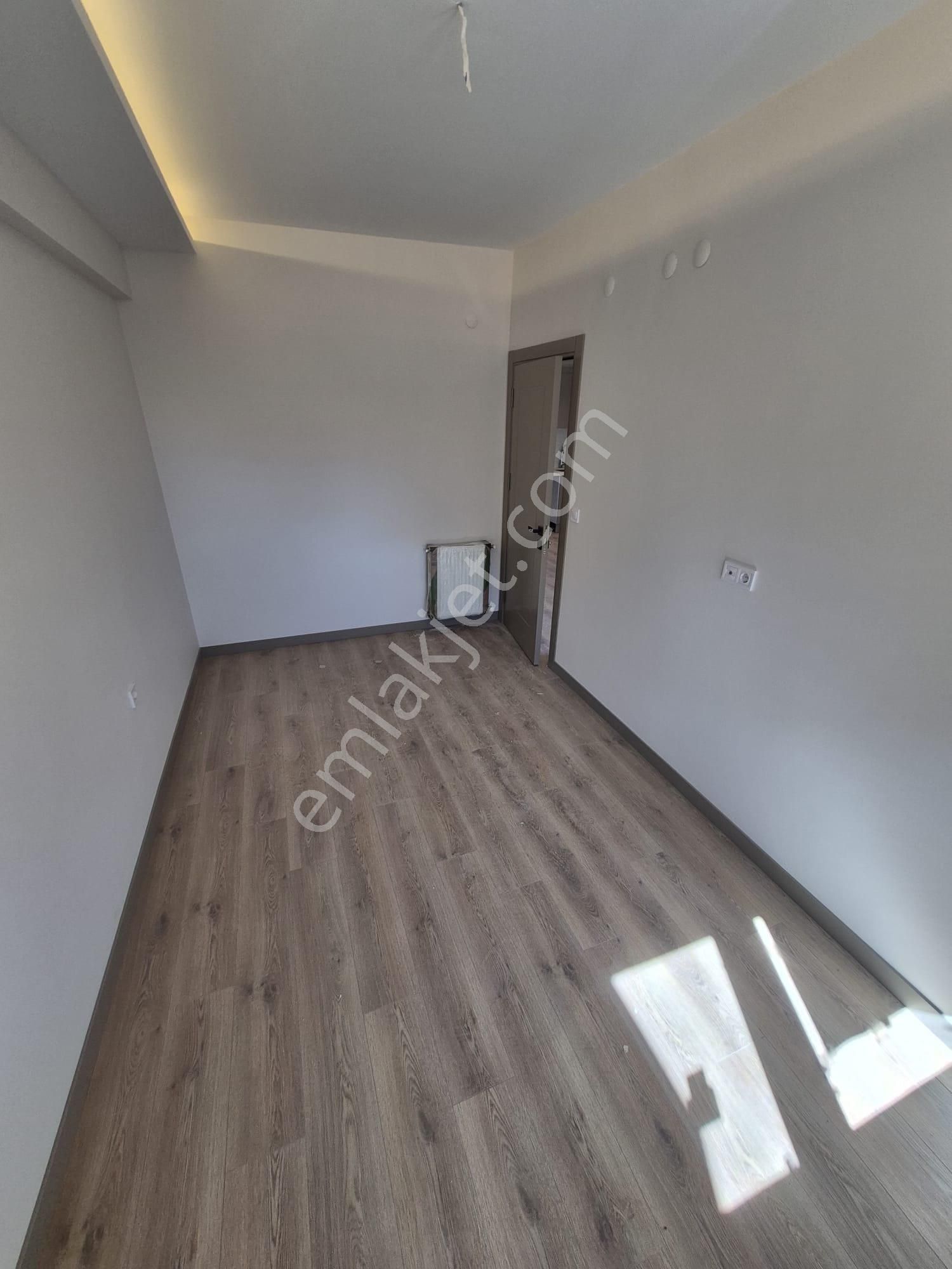 Binax Bakırçay Gayrimenkul Genç Bakımlı 1+1 Daire - Görsel 20