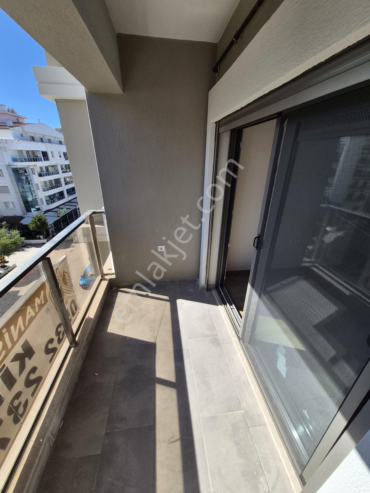 Binax Bakırçay Gayrimenkul Genç Bakımlı 1+1 Daire - Görsel 33