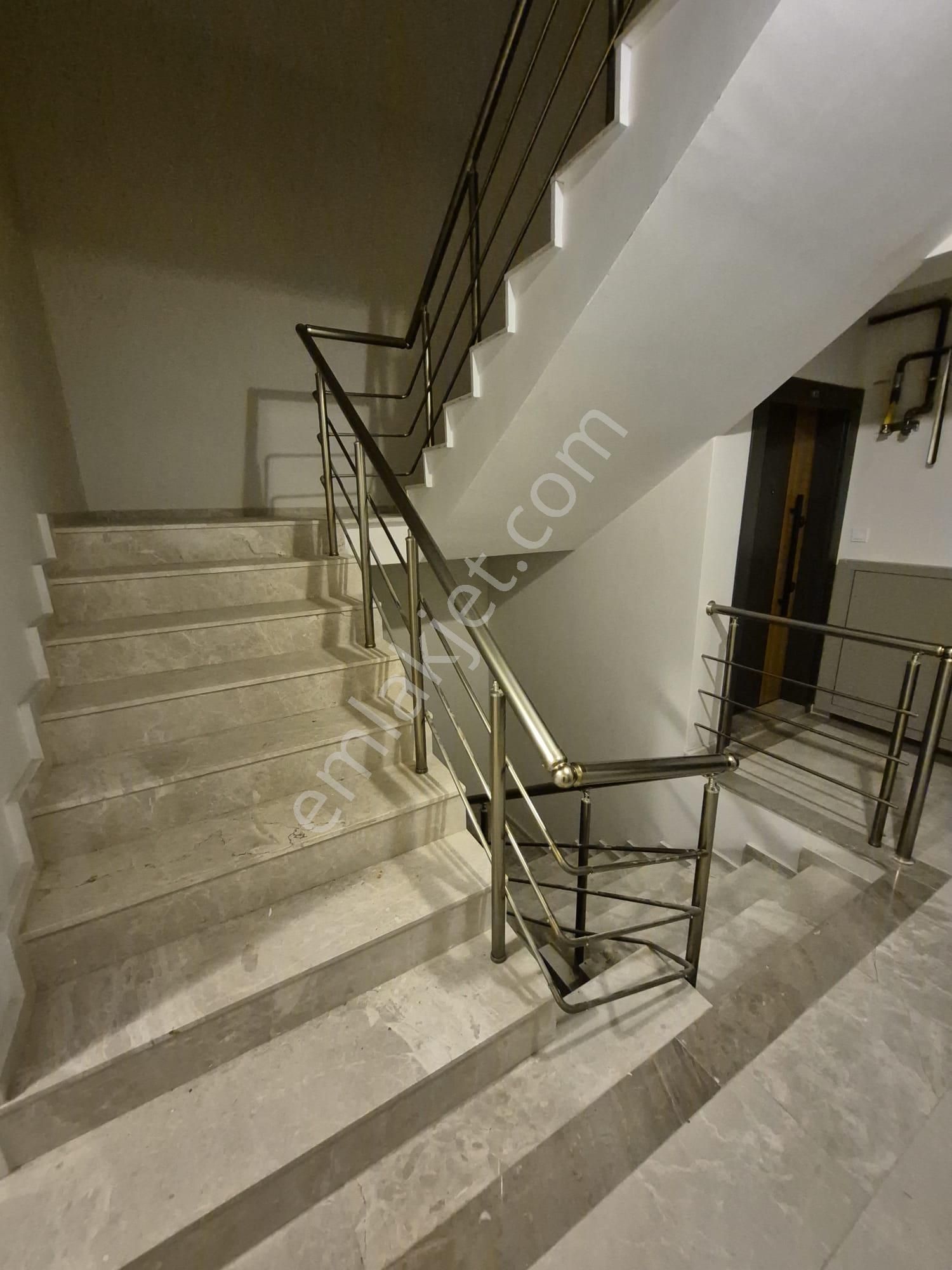 Binax Bakırçay Gayrimenkul Genç Bakımlı 1+1 Daire - Görsel 9