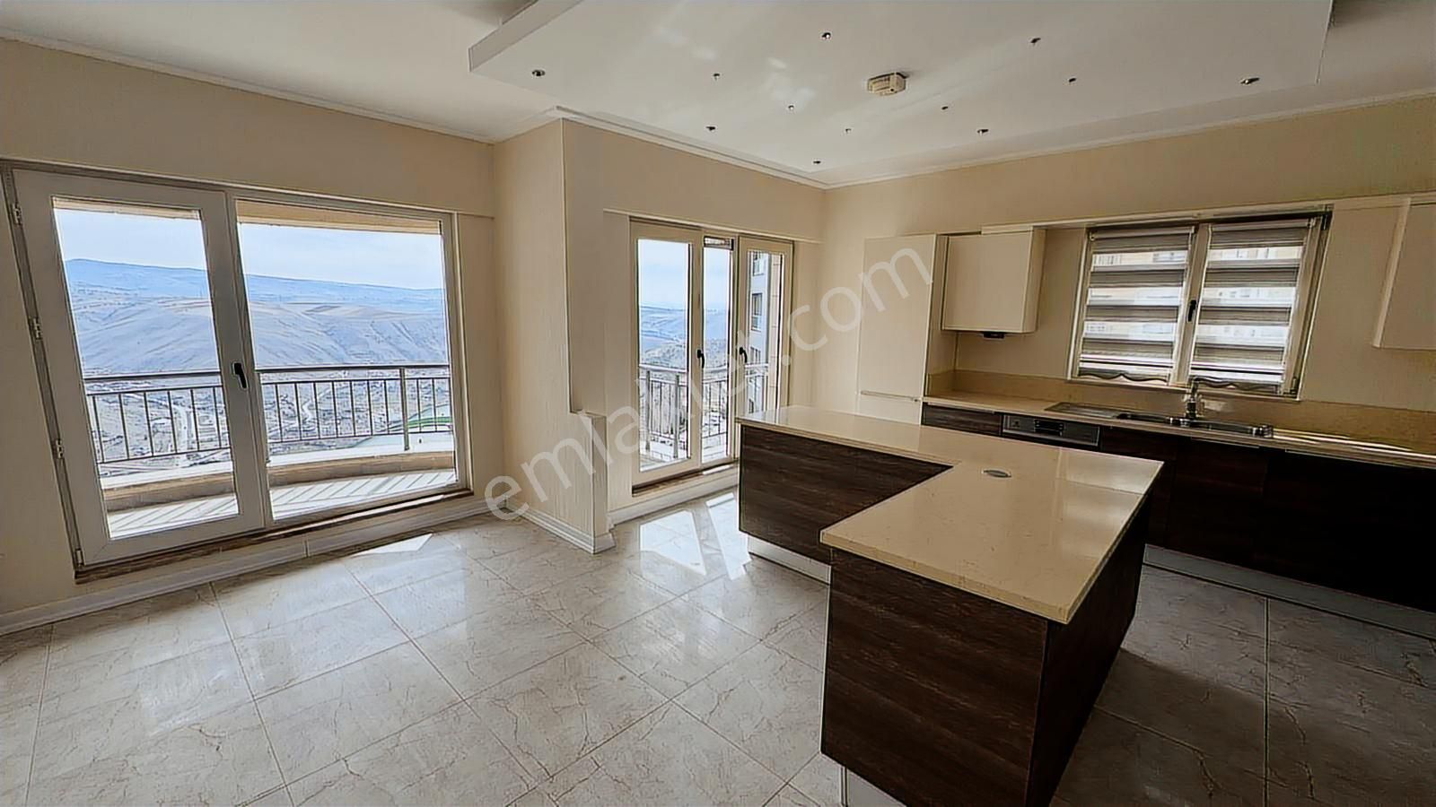 Sinpaş Altınoran Panorama Evleri'nde 'boş' Vadi Manzaralı 4,5+1 - Görsel 15