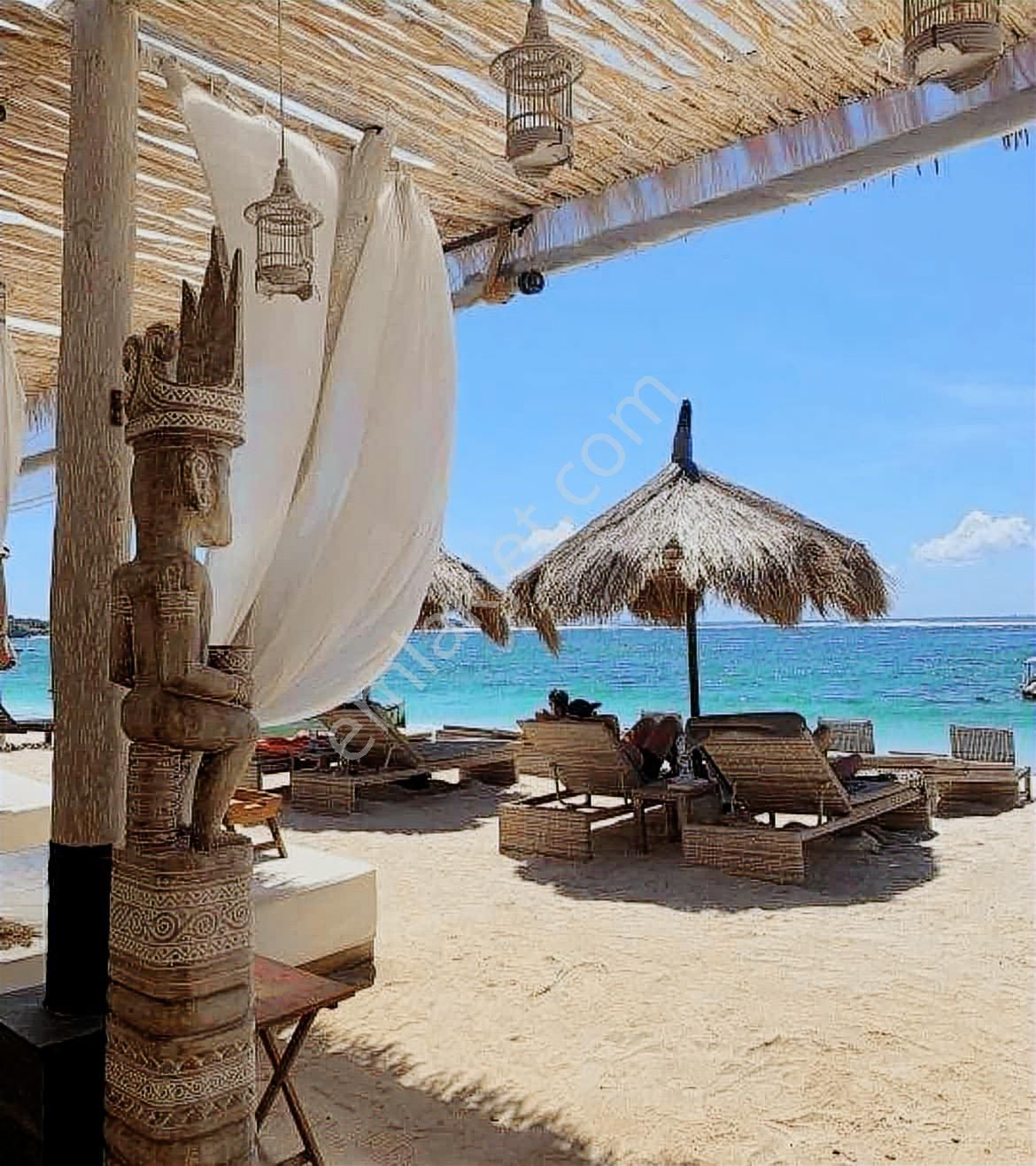 Emsalsiz Mevkisinde Satılık Ön Cephe Köşe Tek Daire - Görsel 3