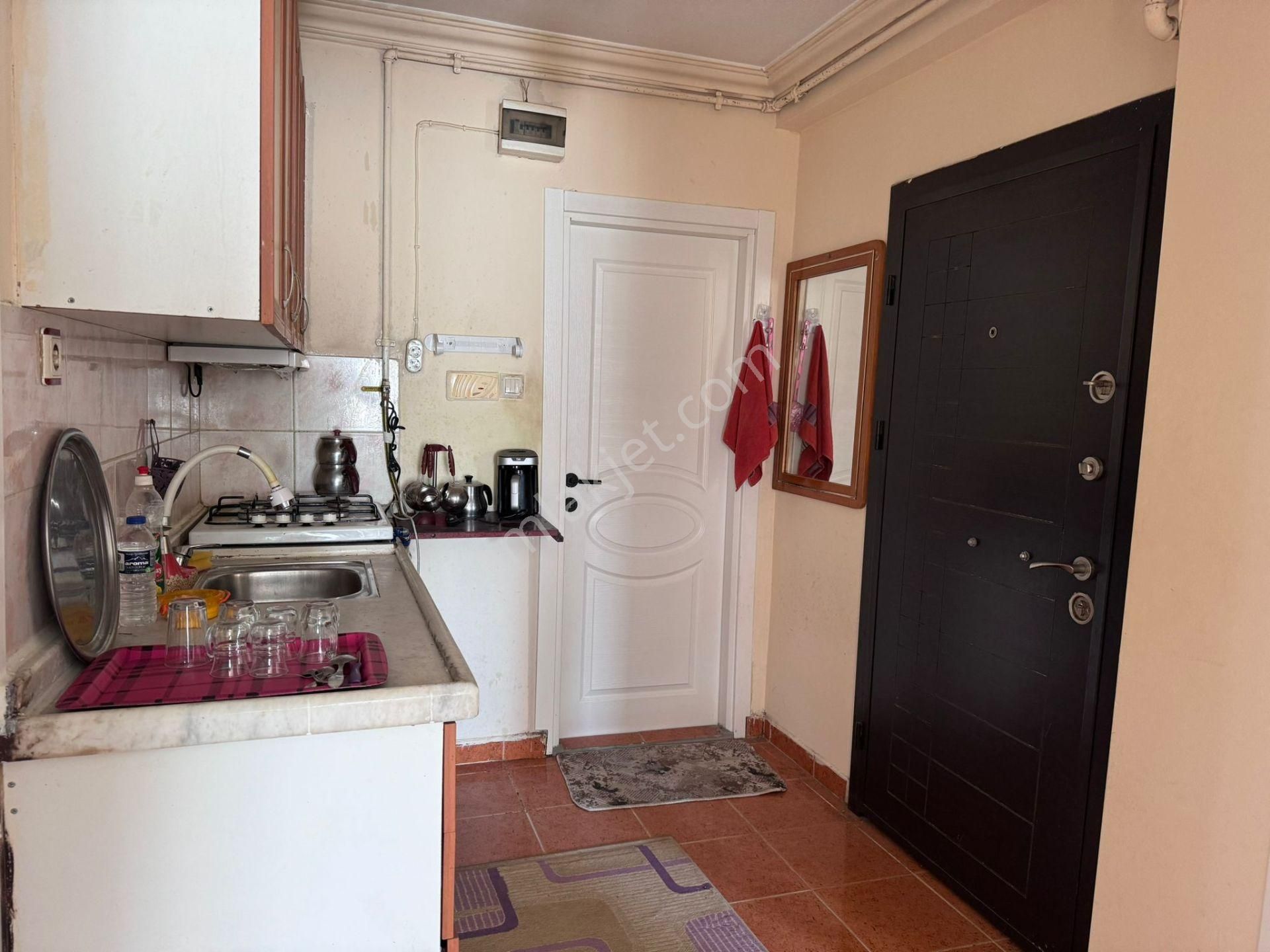 Remax Area Merkezi Konumda Satılık Eşyalı Arakat 2+1 Daire - Görsel 8