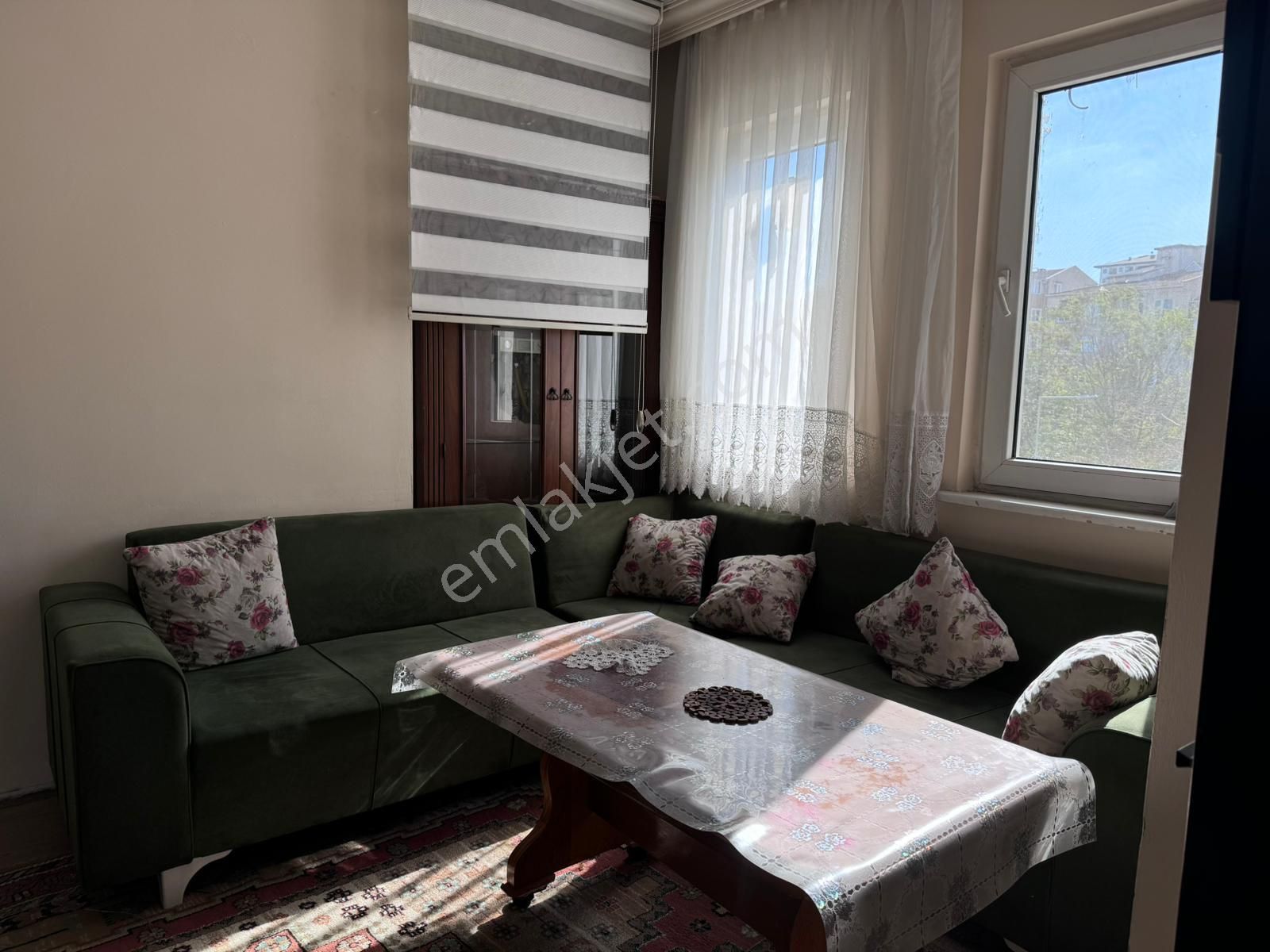 Remax Area Merkezi Konumda Satılık Eşyalı Arakat 2+1 Daire - Görsel 2