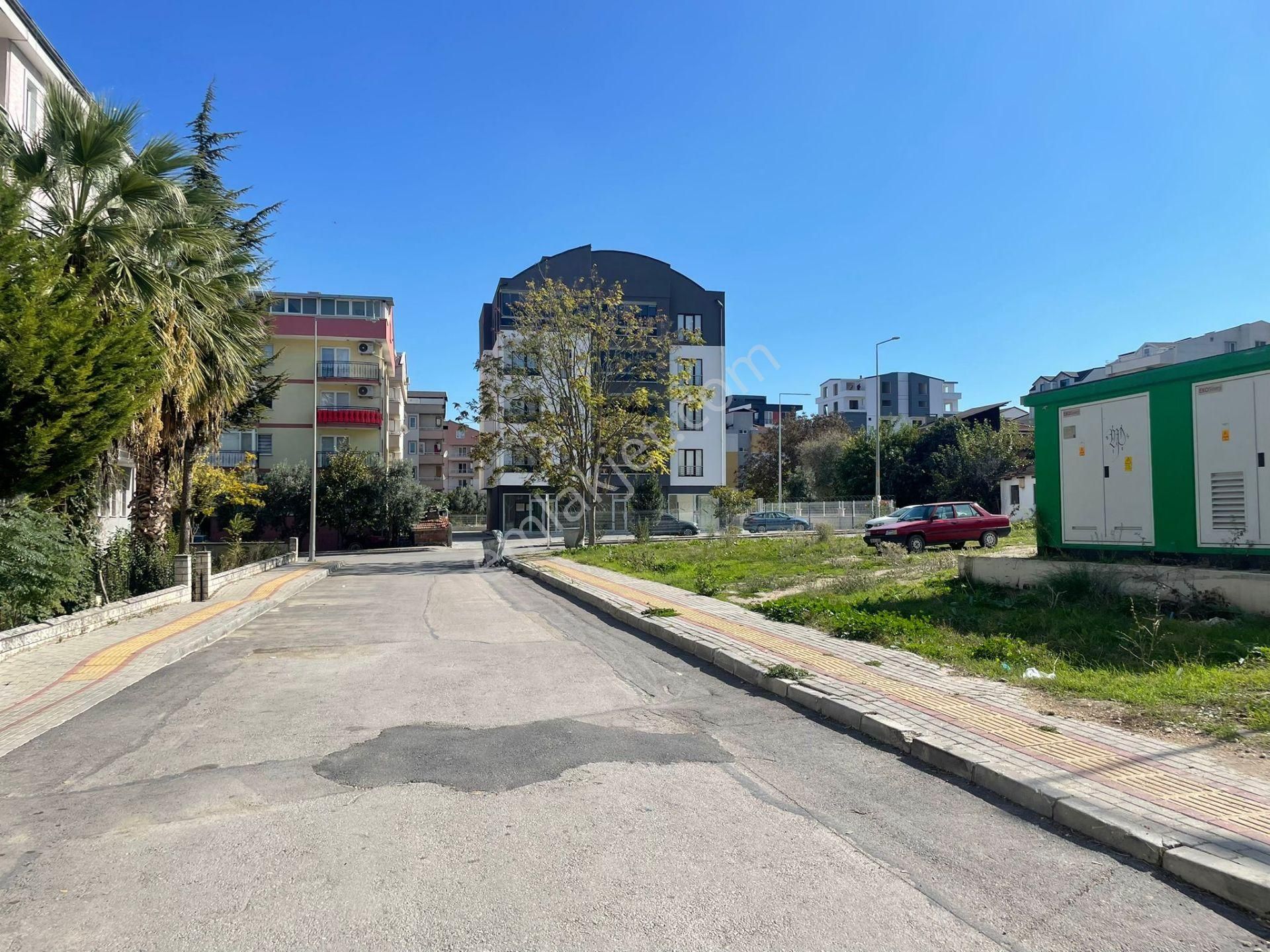 Remax Area Merkezi Konumda Satılık Eşyalı Arakat 2+1 Daire - Görsel 17