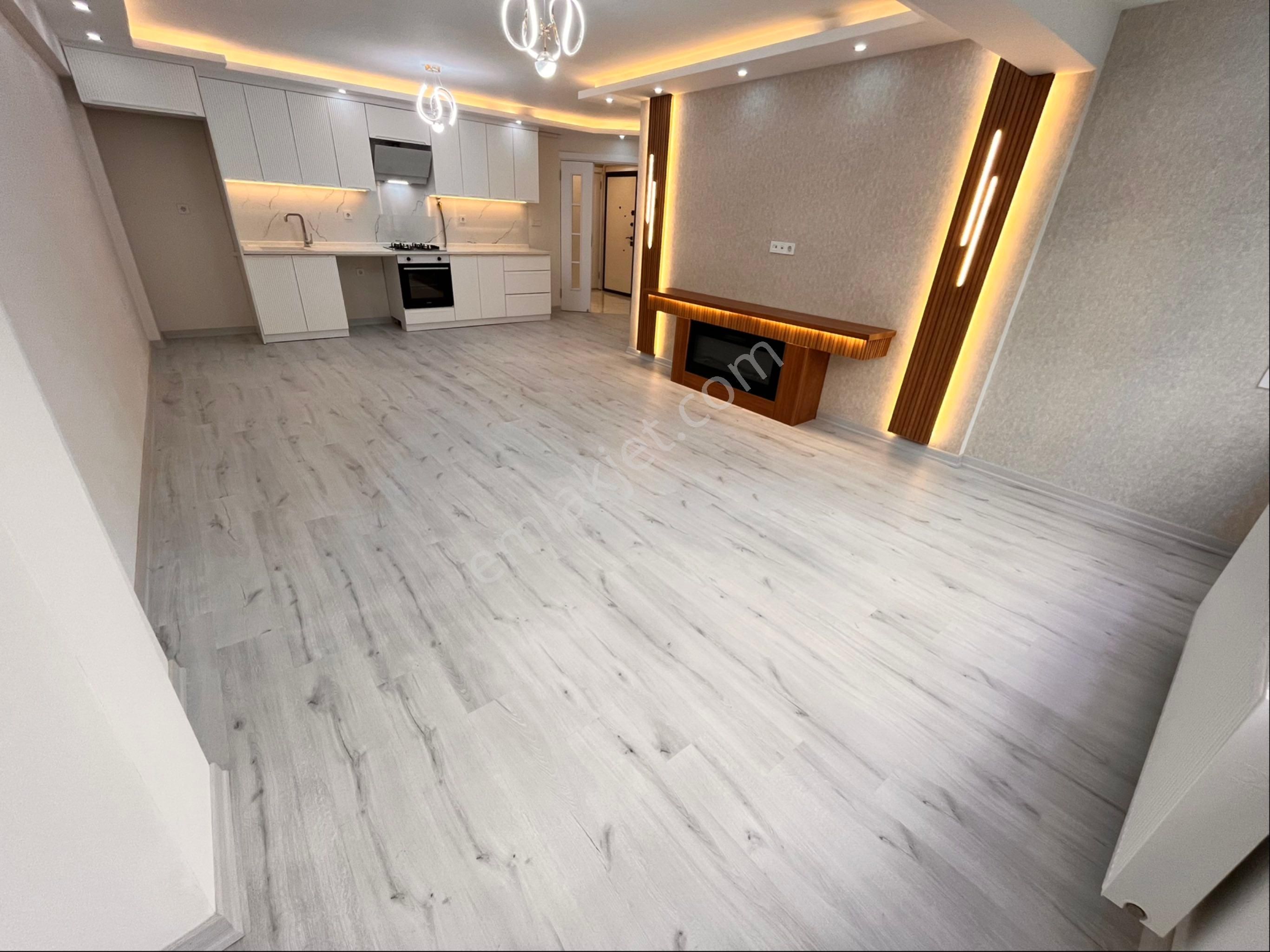 İnönü Cadde Üzeri 3+1 130m2 Yüksek Giriş Lüks Dekorlu Otparklı Daire - Görsel 5