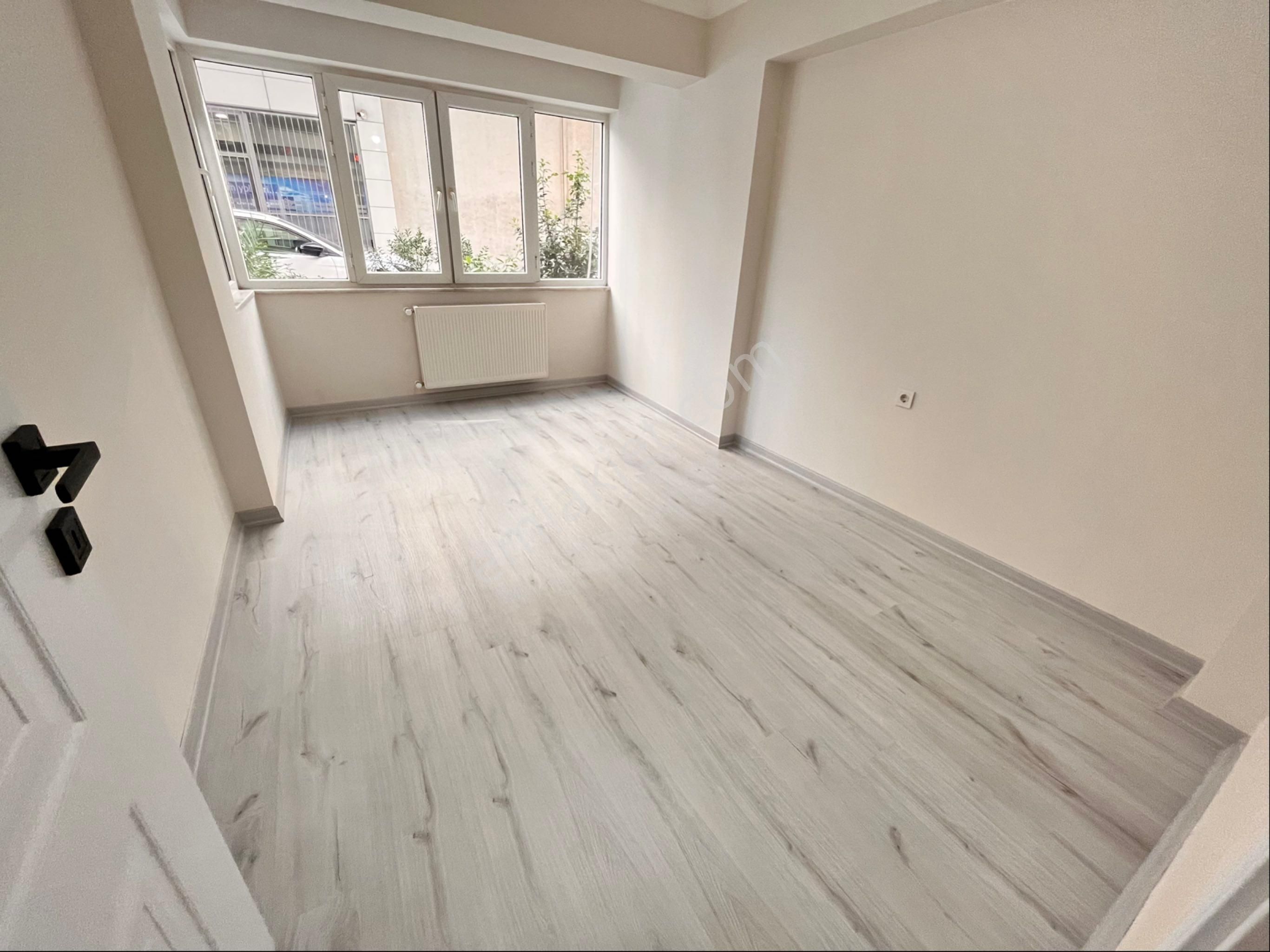 İnönü Cadde Üzeri 3+1 130m2 Yüksek Giriş Lüks Dekorlu Otparklı Daire - Görsel 18