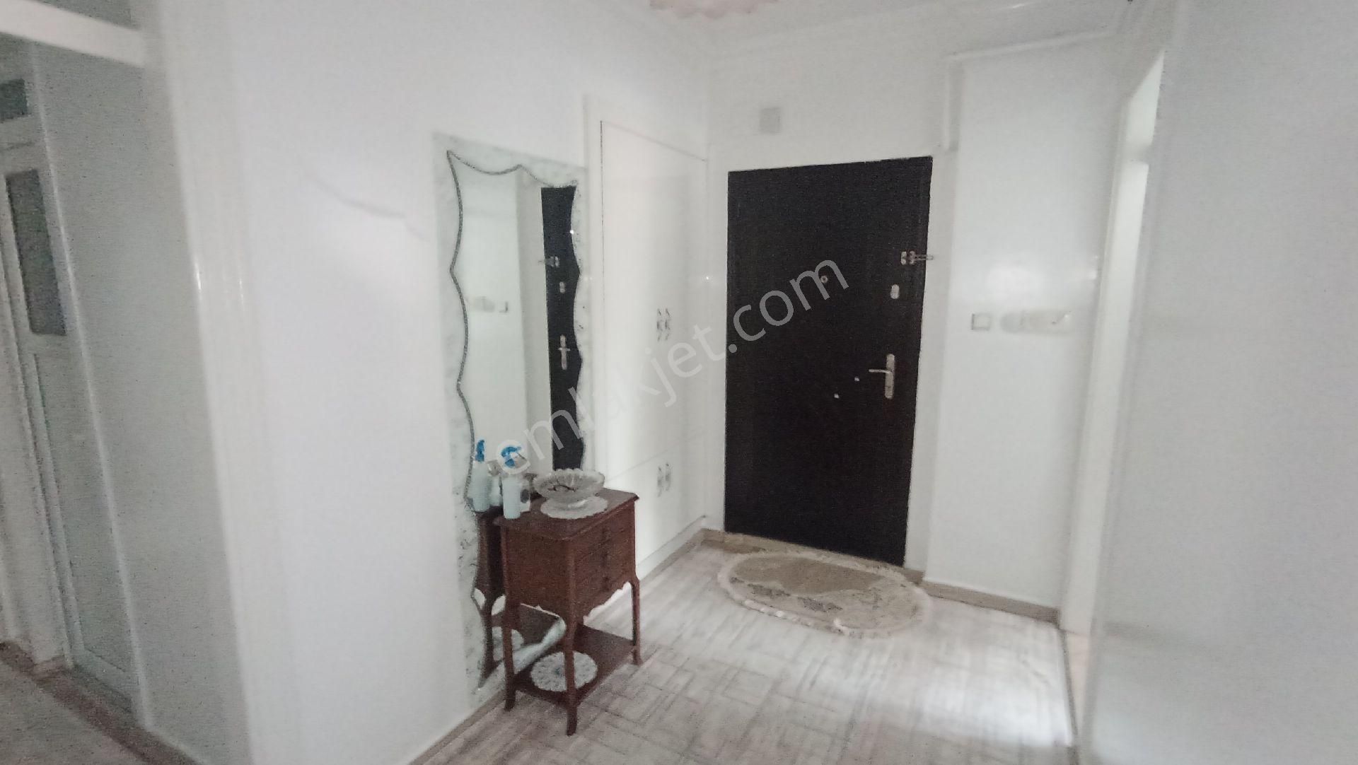 Deniz Mahlesinde Kat Mülküyetli Hasarsız Site İci 3+1 Birinci Kat - Görsel 13