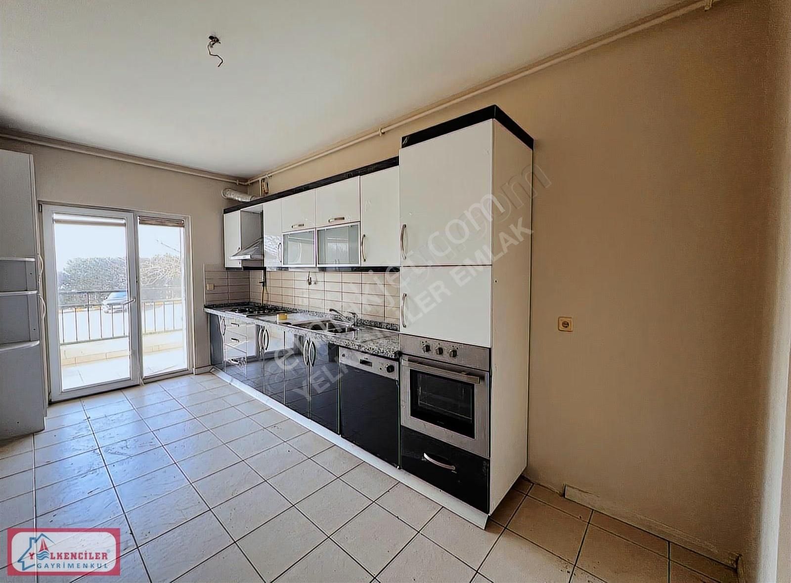 Bahçeşehir Olimpos Sitesi'nde Kiralık 3+1 Daire (168m²) - Görsel 13