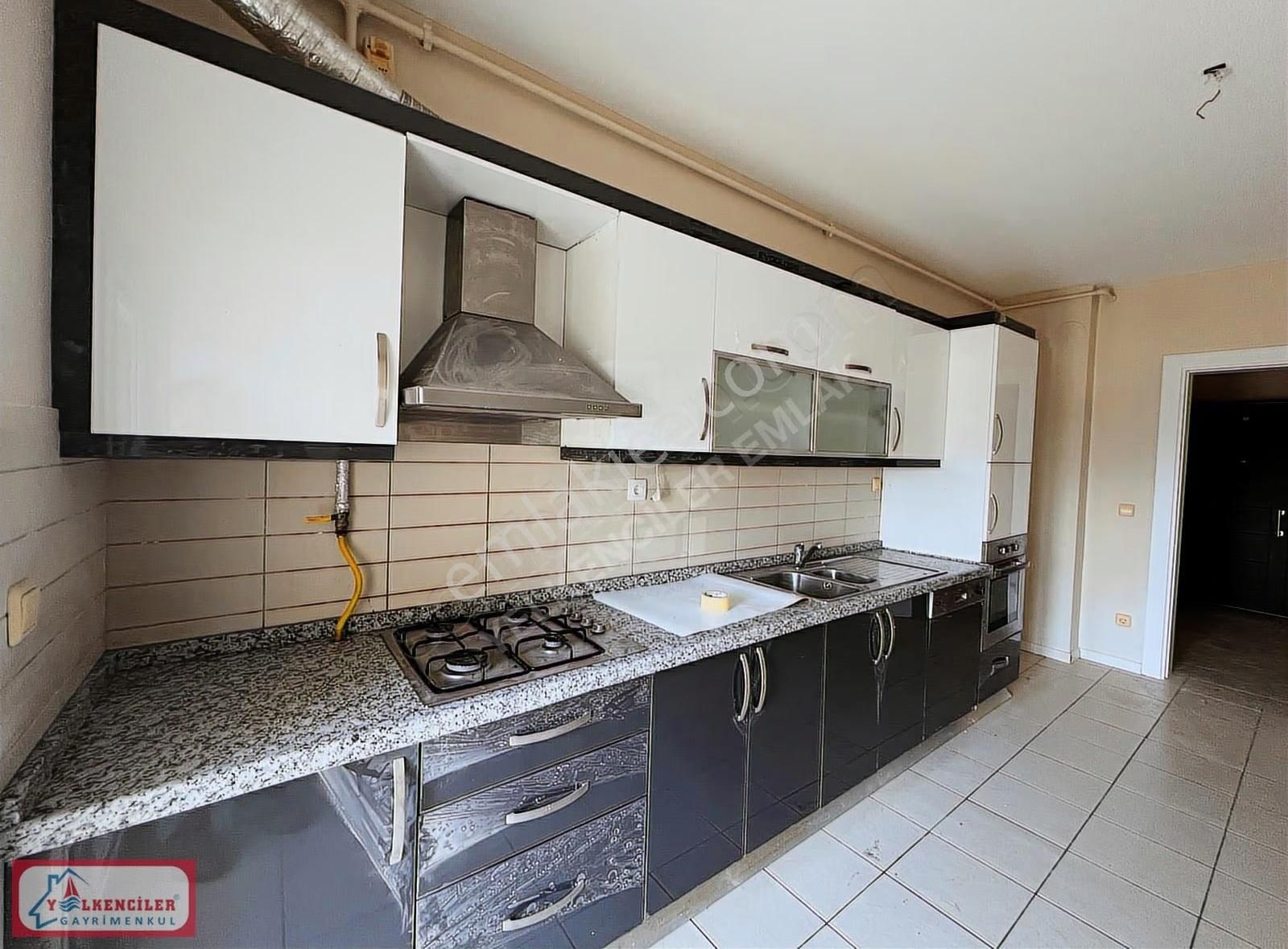 Bahçeşehir Olimpos Sitesi'nde Kiralık 3+1 Daire (168m²) - Görsel 25