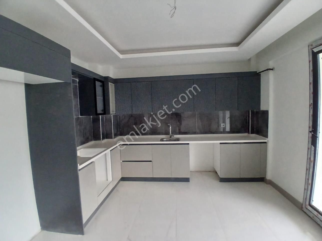 Akçay Emlak'tan Akşehir Yarenler Mahallesinde Garajlı Ara Kat Sıfır Satılık 3+1 Daire - Görsel 3