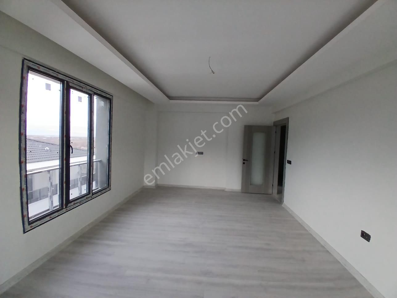 Akçay Emlak'tan Akşehir Yarenler Mahallesinde Garajlı Ara Kat Sıfır Satılık 3+1 Daire - Görsel 7