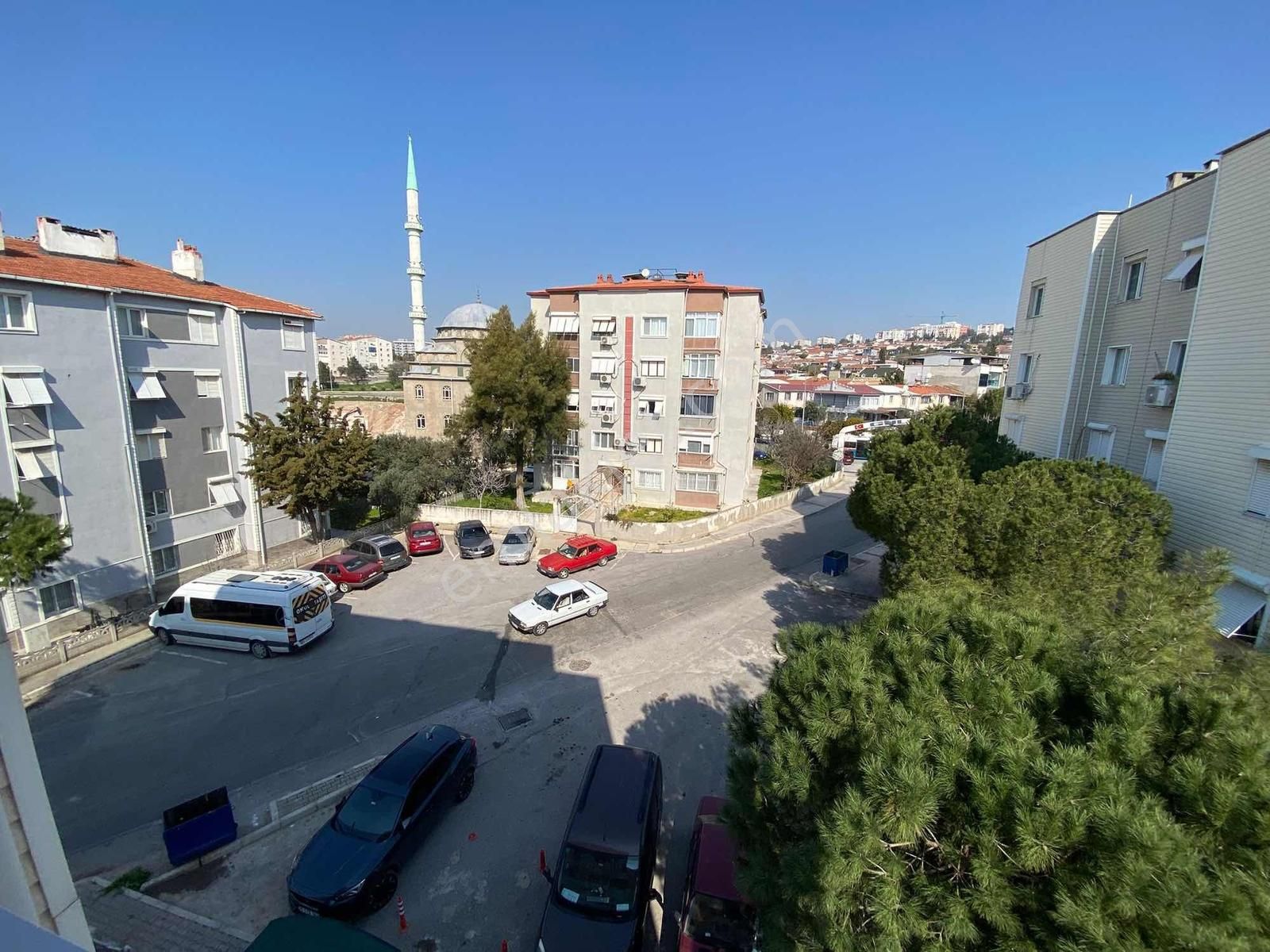 Buca Cumhuriyet Mahallesinde Kiralık 2+1 Doğalgazlı Arakat Ev - Görsel 16