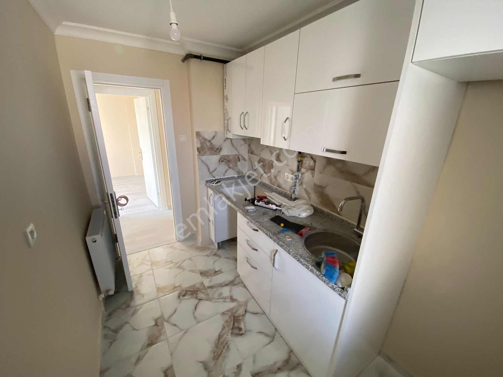 Buca Cumhuriyet Mahallesinde Kiralık 2+1 Doğalgazlı Arakat Ev - Görsel 22