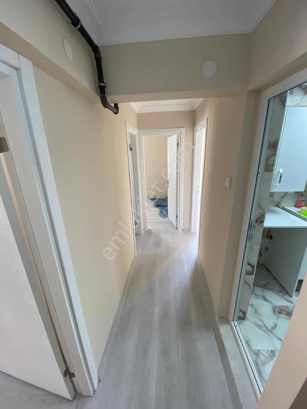 Buca Cumhuriyet Mahallesinde Kiralık 2+1 Doğalgazlı Arakat Ev - Görsel 11