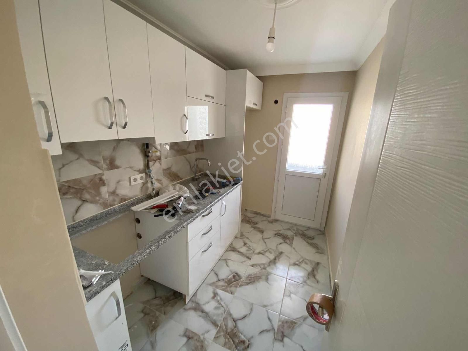 Buca Cumhuriyet Mahallesinde Kiralık 2+1 Doğalgazlı Arakat Ev - Görsel 26
