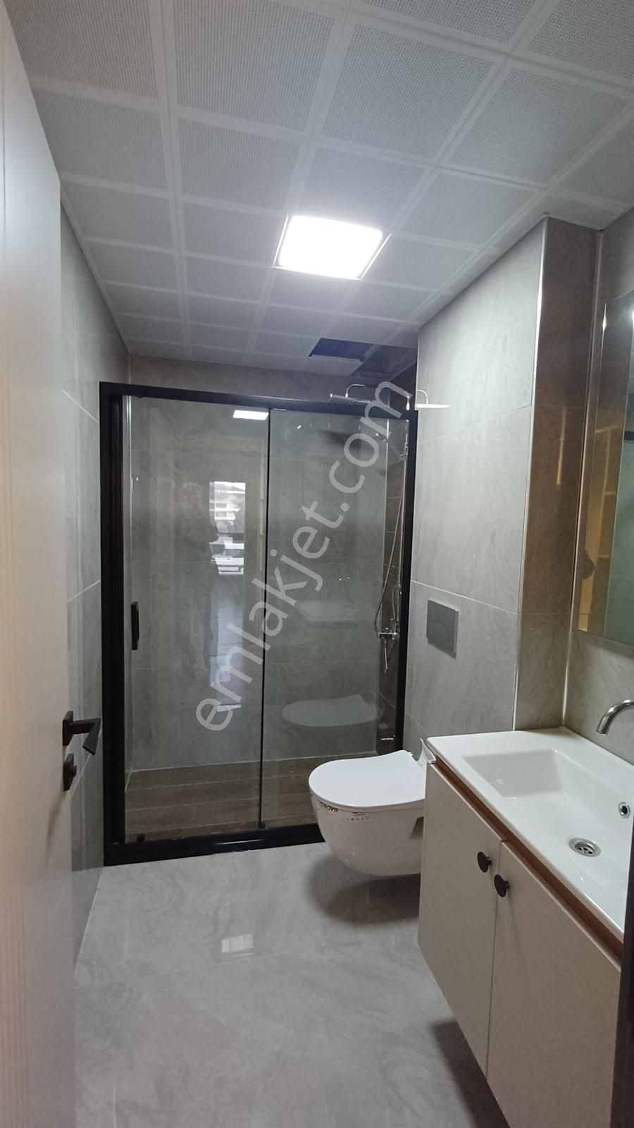 Bağlıca'nın Merkezinde Yüksek Standartlı Lüks 2+1 - Görsel 18