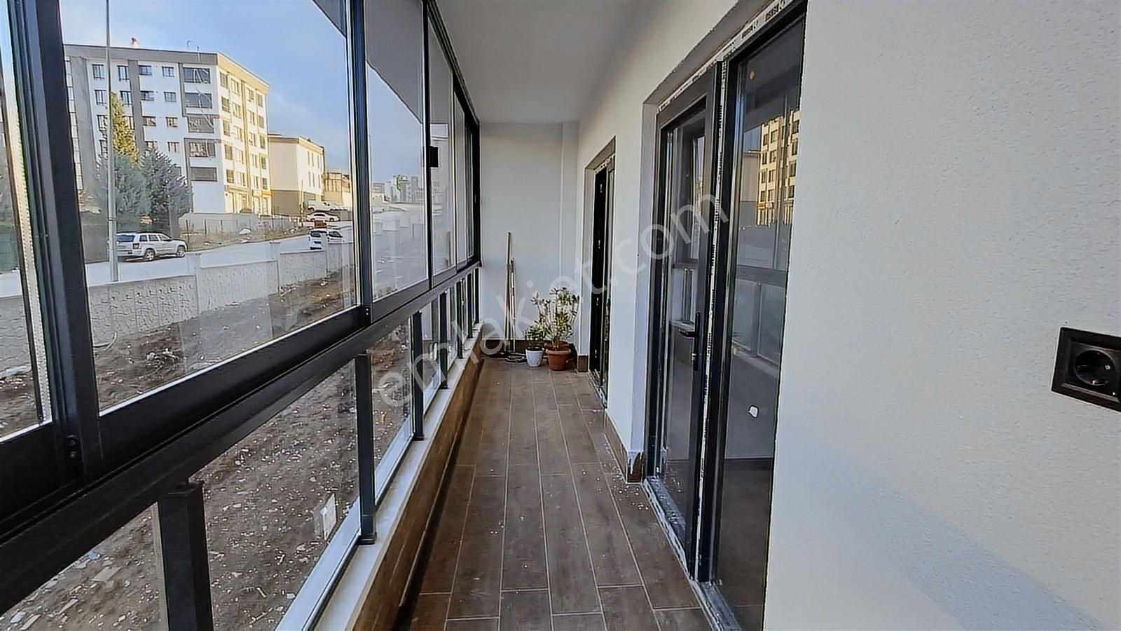 Bağlıca'nın Merkezinde Yüksek Standartlı Lüks 2+1 - Görsel 29