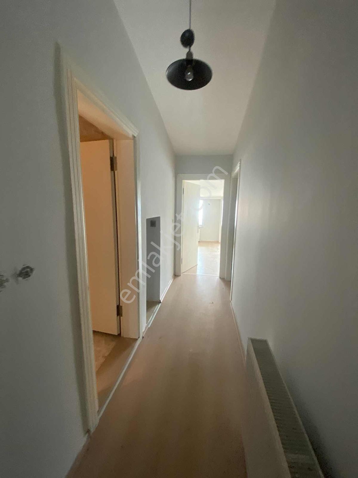 Tepe Gayrimenkulden Sirinevler Tesk Arkas Satilik 2+1 Cati Kati - Görsel 15