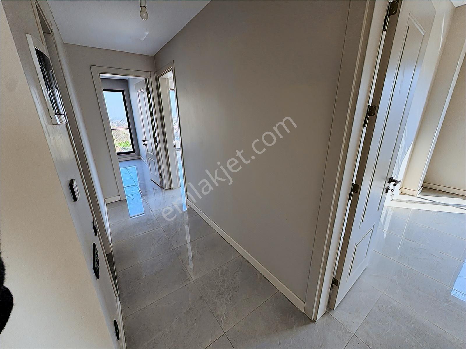 Serdivan Adatıp Arkasında Tripleks Lüks 5+1 Satılık Villa - Görsel 16