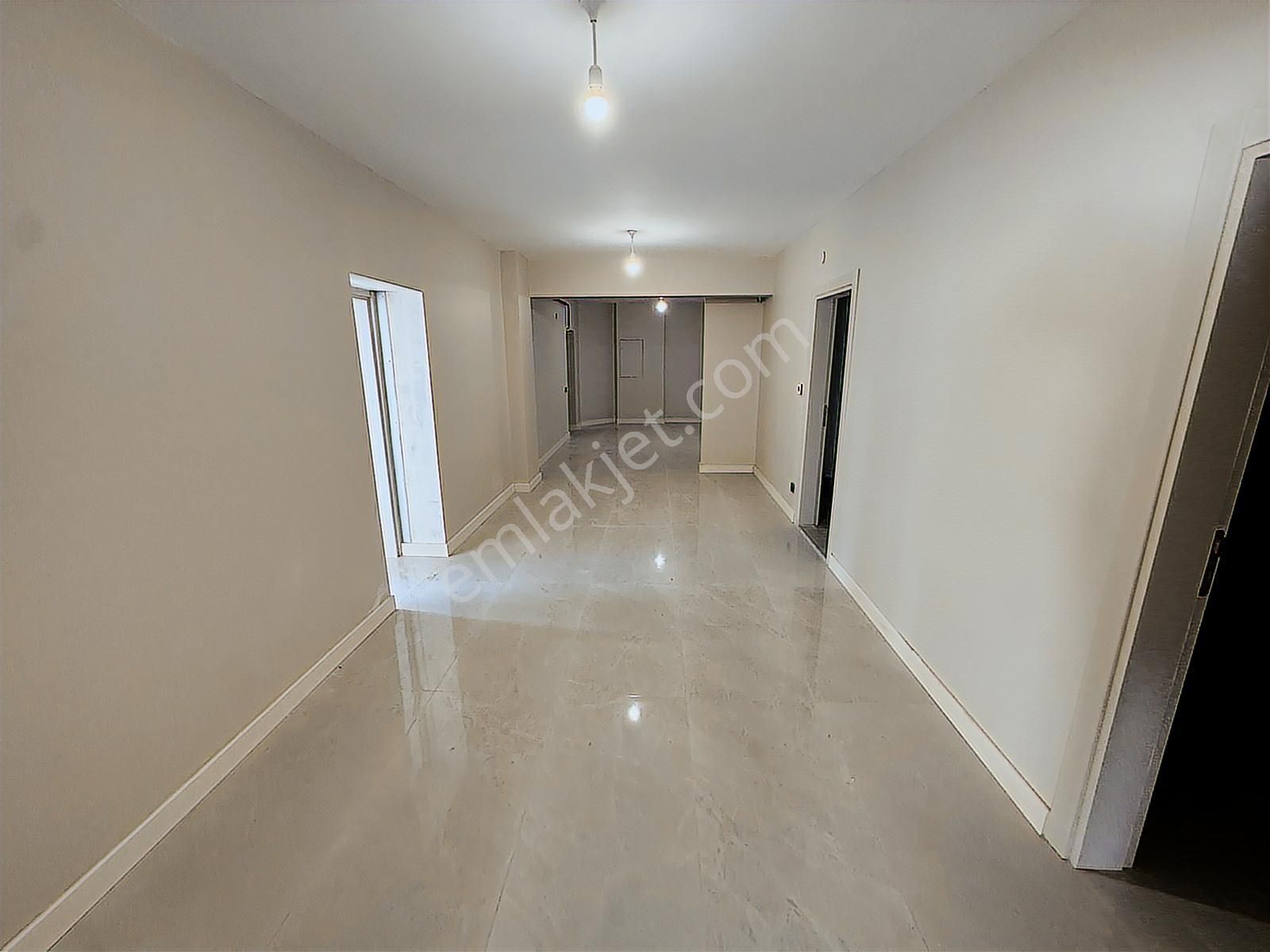 Serdivan Adatıp Arkasında Tripleks Lüks 5+1 Satılık Villa - Görsel 21