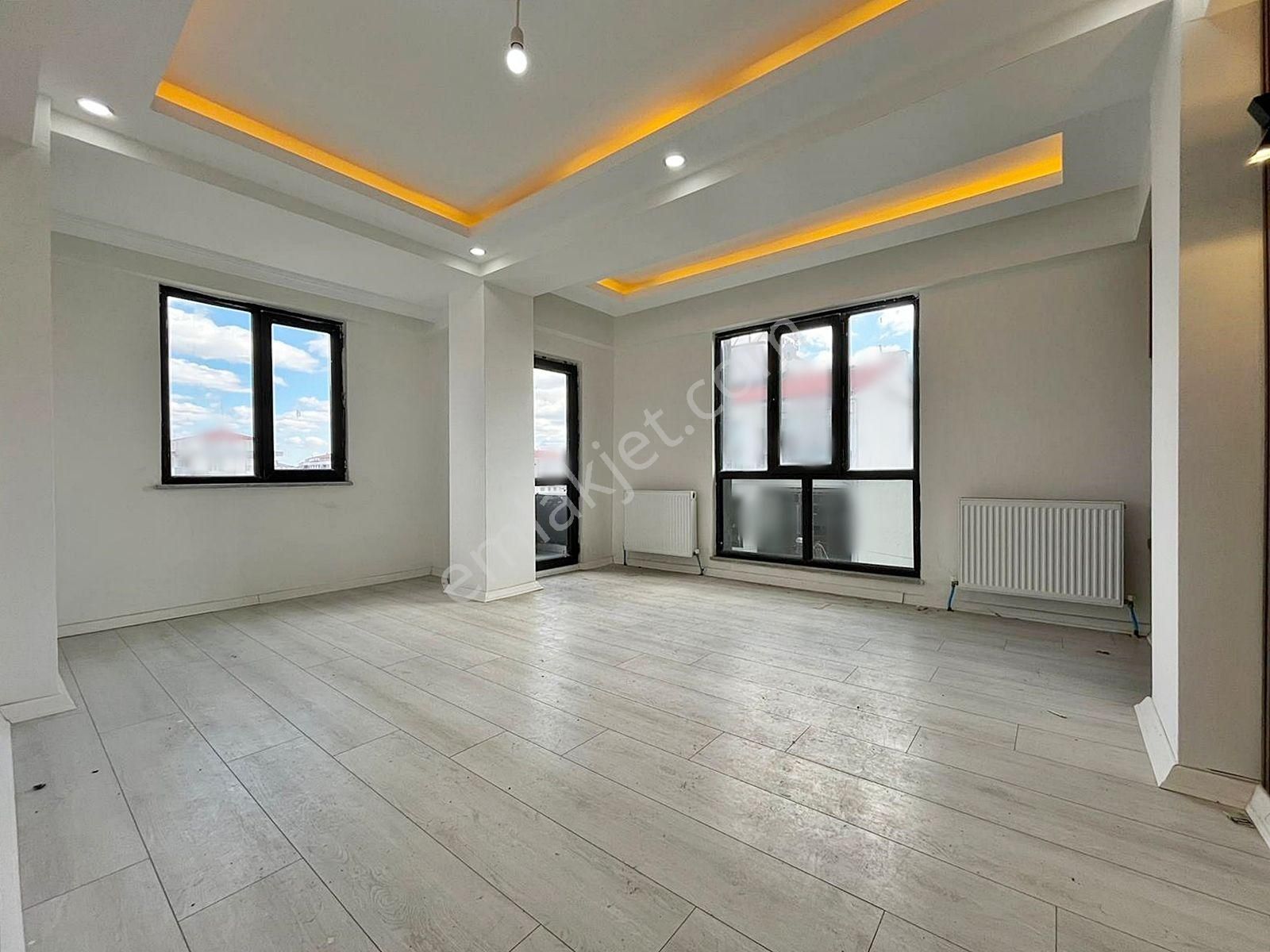 Az-er Yapıdan Bahçelievler'de Satılık Ön Cephe 2+1 Sıfır Daire!