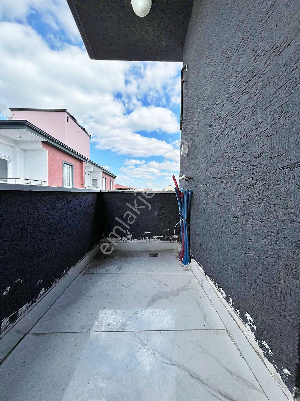 Az-er Yapıdan Bahçelievler'de Satılık Ön Cephe 2+1 Sıfır Daire! - Görsel 15