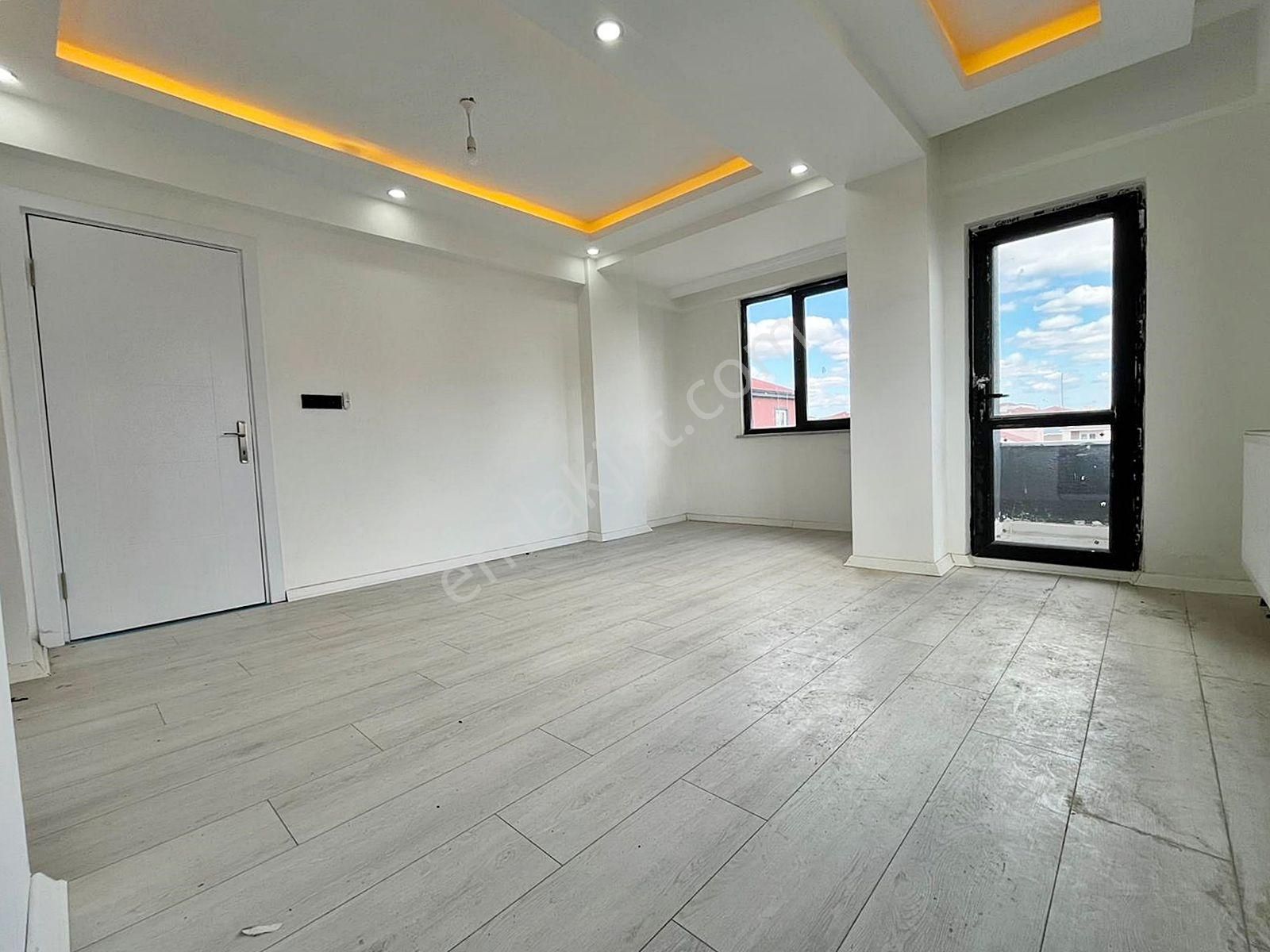 Az-er Yapıdan Bahçelievler'de Satılık Ön Cephe 2+1 Sıfır Daire! - Görsel 4