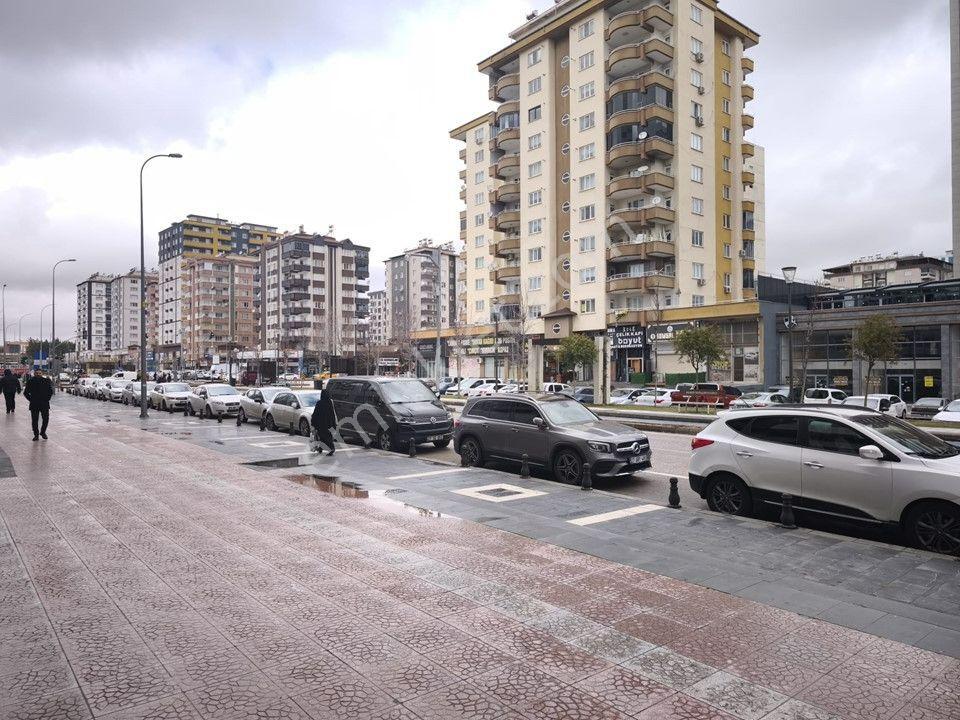 Repa Gayrimenkul Metin Özer'den Mücahitler Mah.de Kiralık Dükkan - Görsel 24