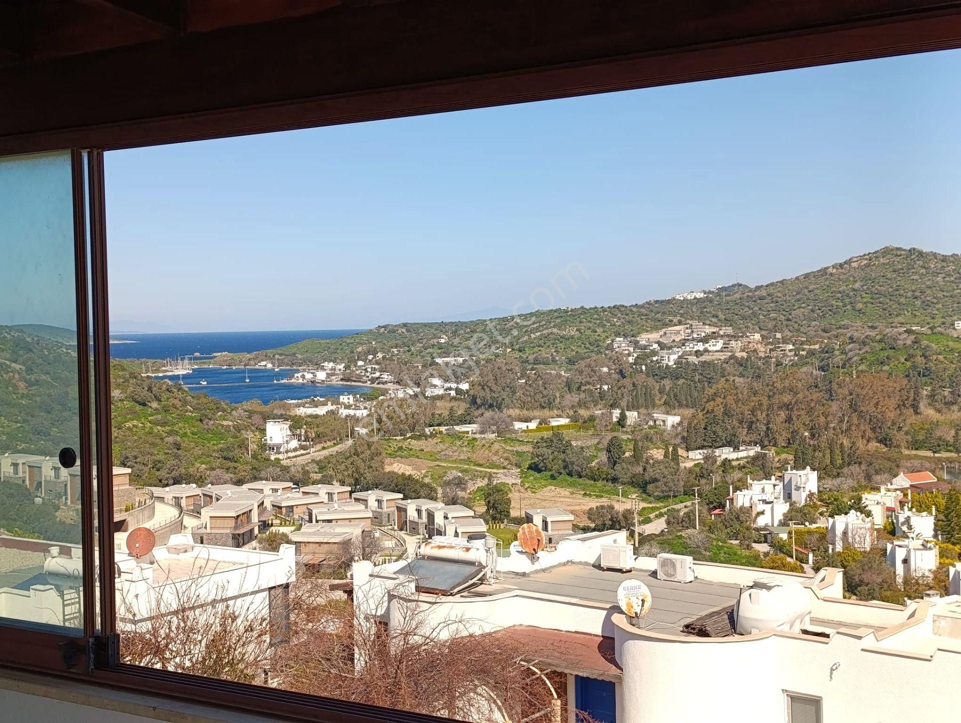 Bodrum'da Satılık Deniz Manzaralı, Bahçeli Ve Özel Plajlı 2+1 Villa - Görsel 2