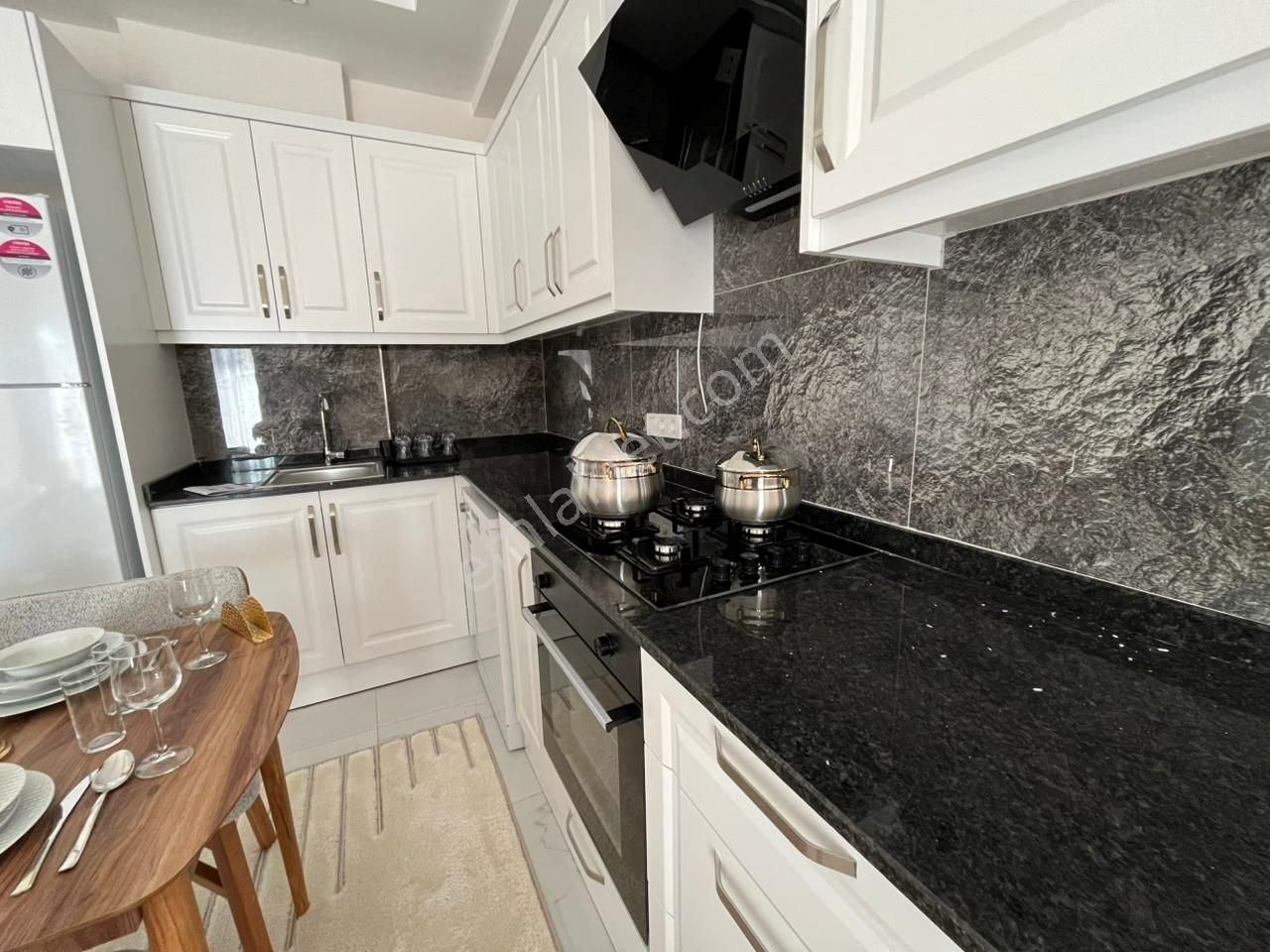 Alanya Obada Lüks Eşyalı Merkezi Konum 1+1 Satılık Daire - Görsel 7