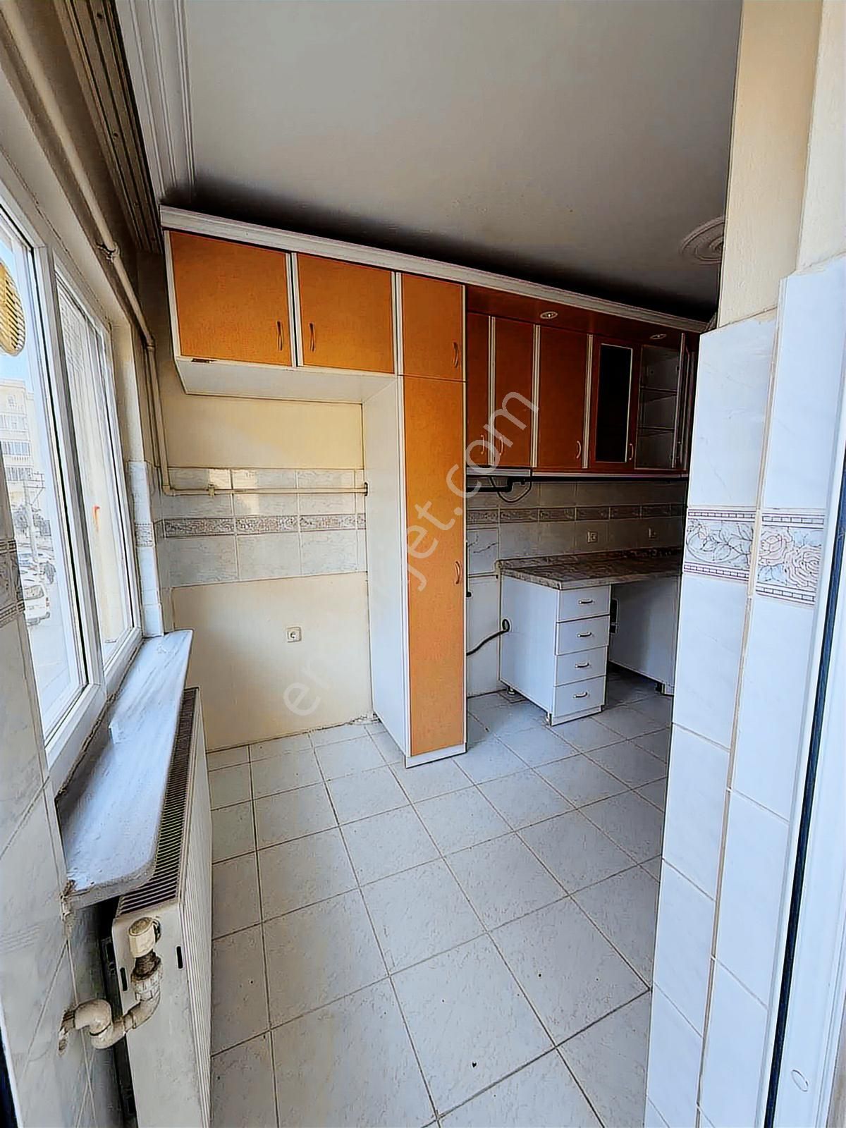 Hüdavendigarda Geniş 2+1 Kiralık Daire - Görsel 3