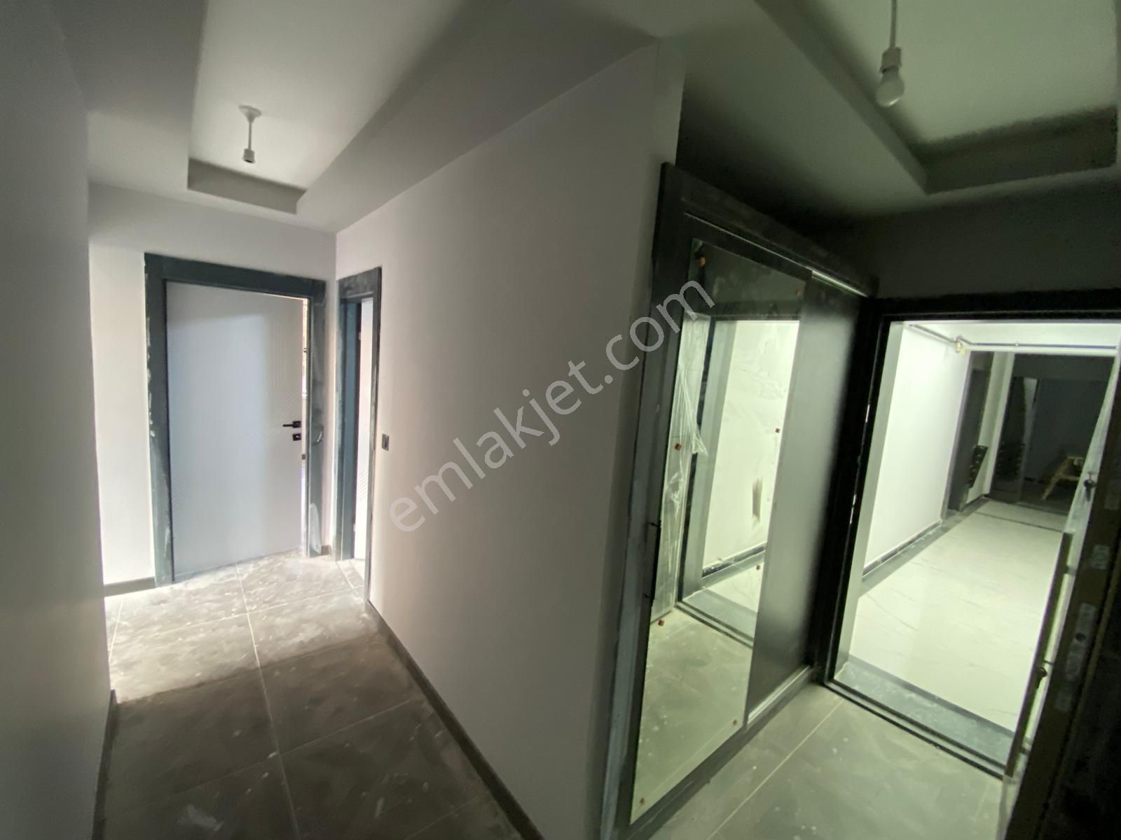 Dumlupınar Mahallesin'de Ara Katta Cadde Üzeri Satılık Daire - Görsel 14